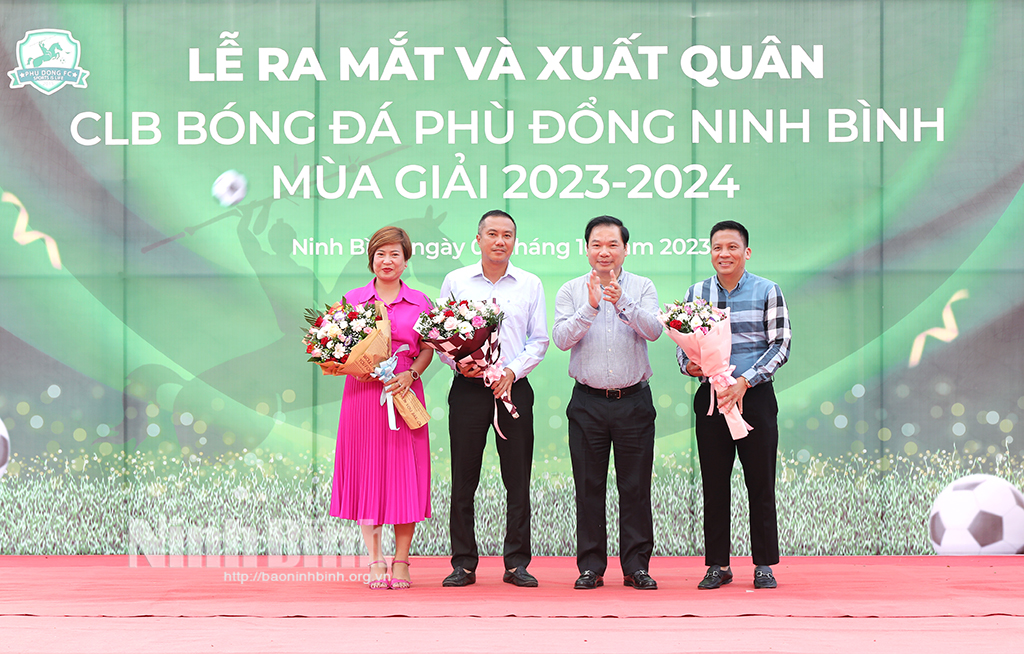 le-ra-mat-va-xuat-quan-clb-bong-da-phu-dong-ninh-binh-mua-26360
