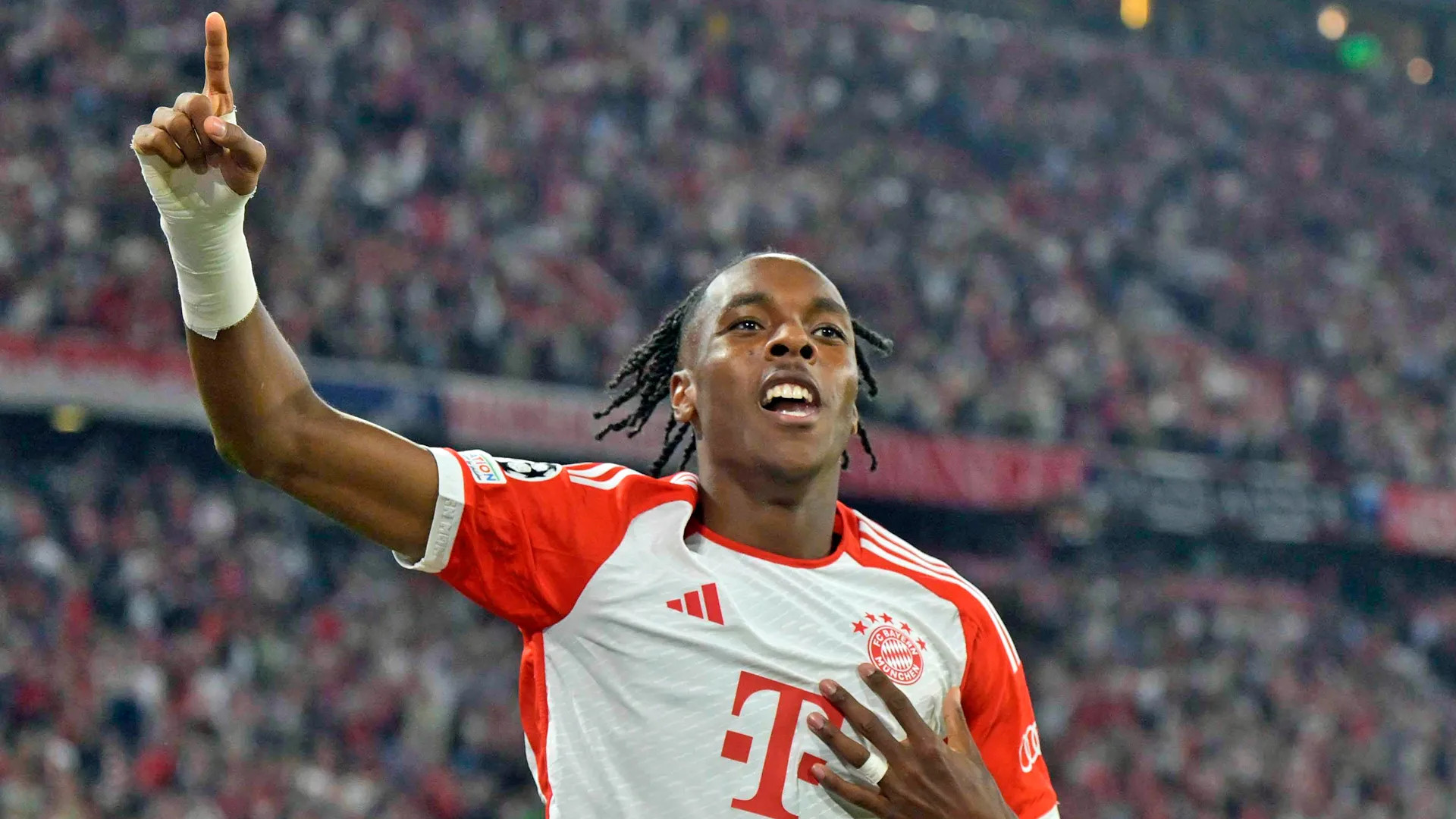 Mathys Tel Con ngoan, trò giỏi của Bayern Munich 1 Mathys Tel Con ngoan, trò giỏi của Bayern Munich 1