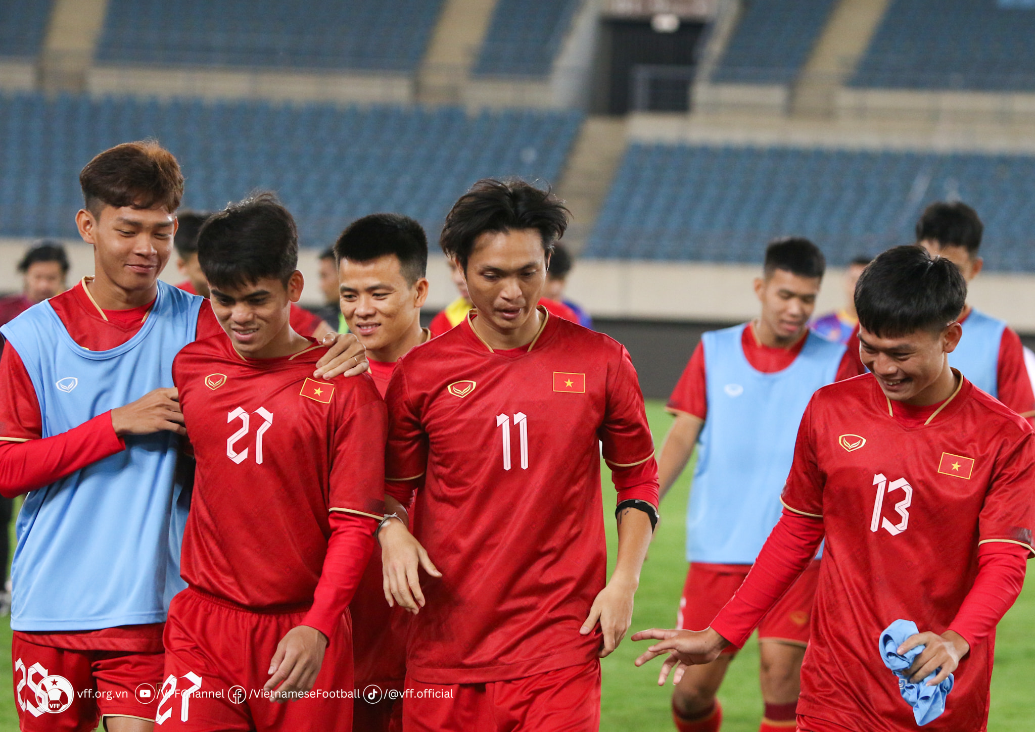 Khi đội tuyển Việt Nam rối bời trong cách chơi mới 3