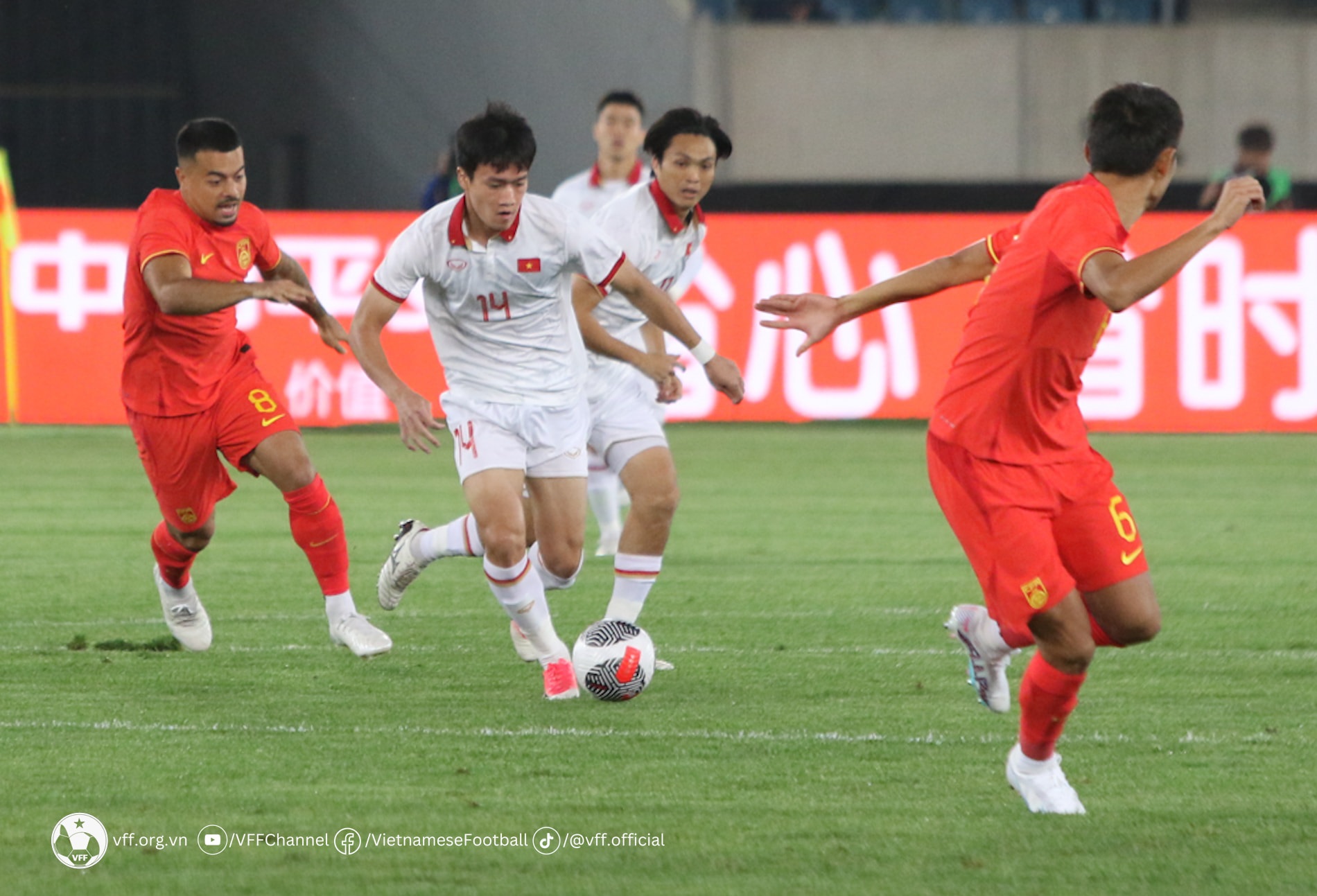 dT Viet Nam vs Trung Quoc