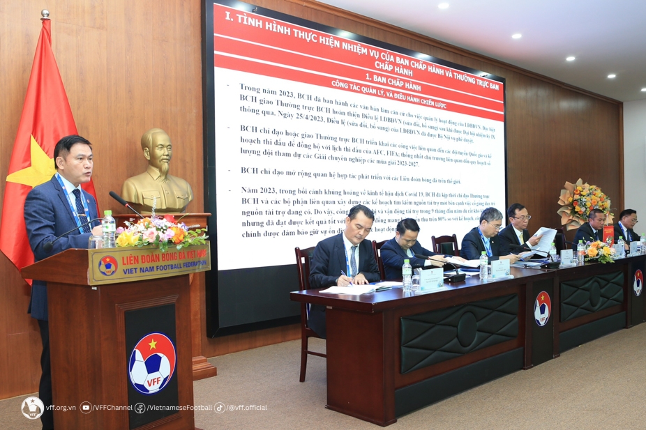 Đại hội thường niên LĐBĐ Việt Nam khoá IX dai hoi thuong nien LdBd Viet Nam khoa IX