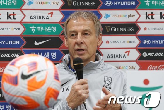 HLV Jurgen Klinsmann chia sẻ trước trận gặp ĐT Việt Nam HLV Jurgen Klinsmann chia se truoc tran gap dT Viet Nam