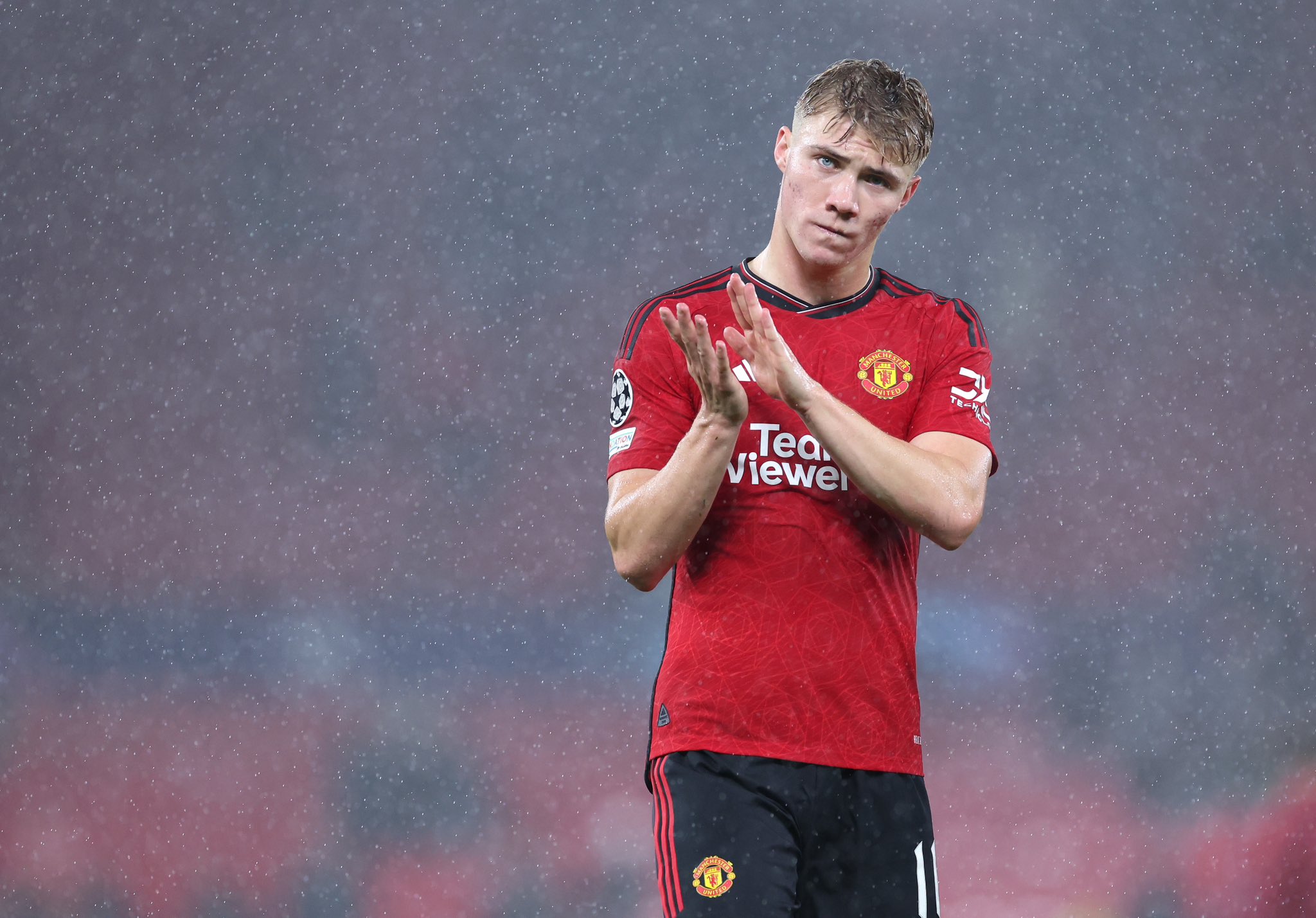 Hojlund thiếu gì để ghi bàn tại Premier League 1