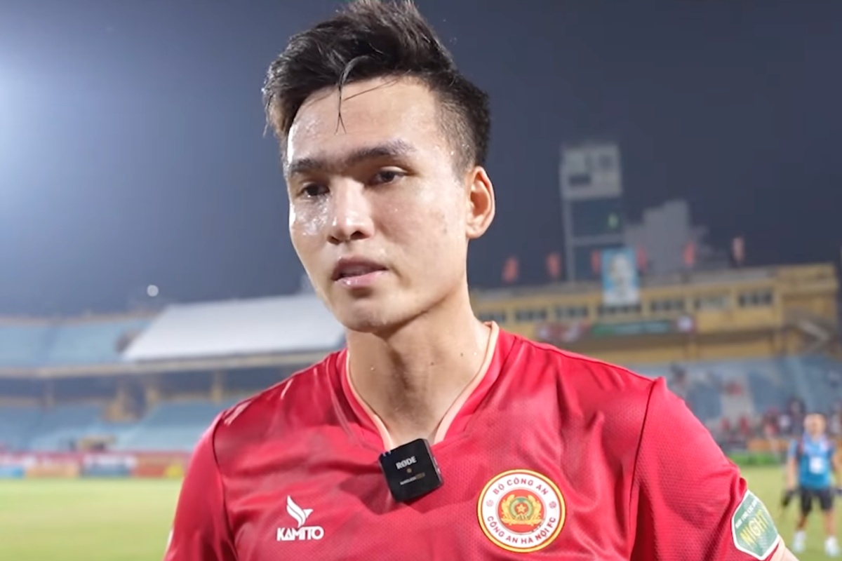 dieu tiec nuoi cua Bui Hoang Viet Anh sau tran hoa Binh dinh 22/10