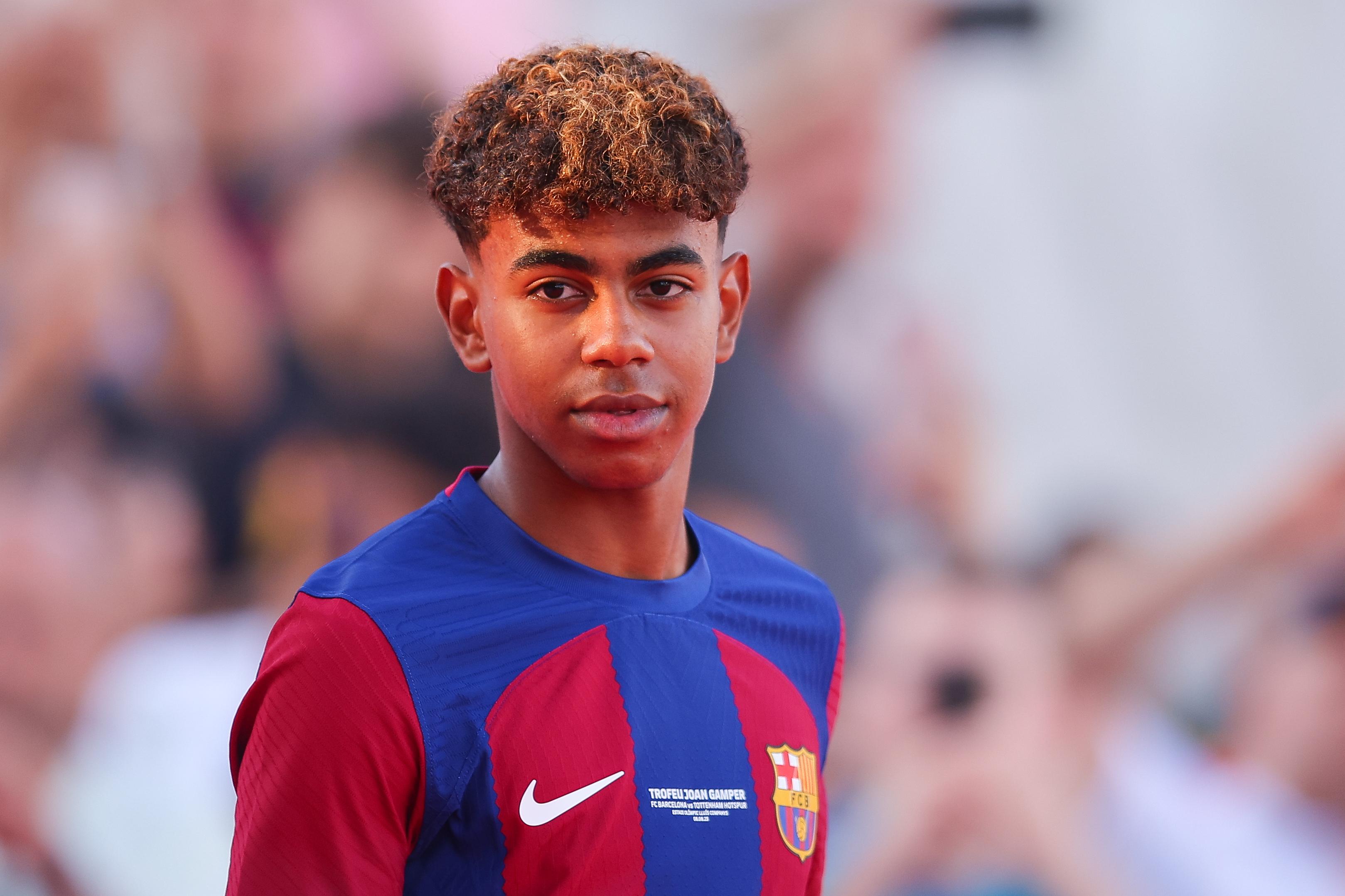 Lamine Yamal Xin được cởi áo choàng “Tiểu Messi” 2 Lamine Yamal Xin được cởi áo choàng “Tiểu Messi” 2