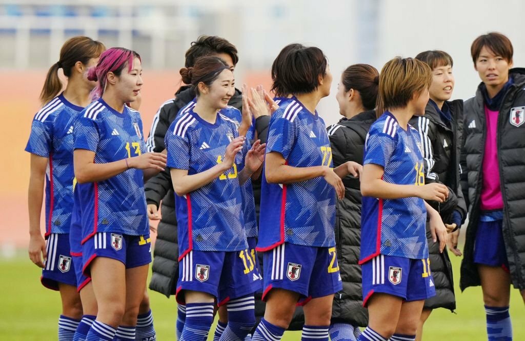 ĐT nữ Nhật Bản thắng nhẹ Uzbekistan dT nu Nhat Ban thang nhe Uzbekistan