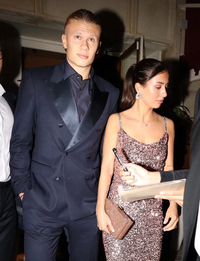 Cận cảnh nhan sắc bạn gái Erling Haaland 1