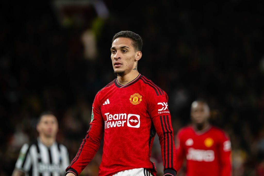 Antony không thể ghi bàn, cũng không biết cách tạo cơ hội 1