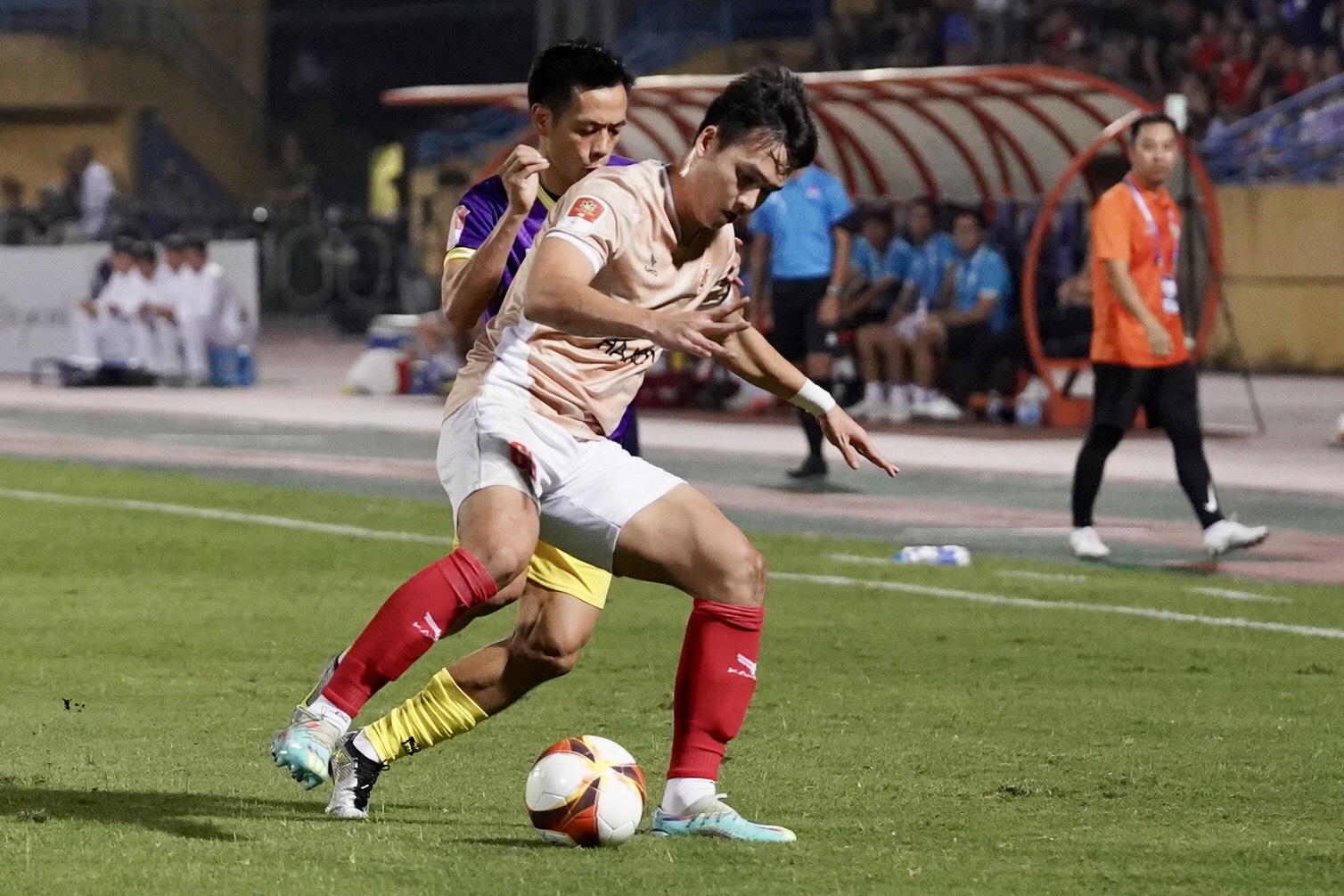 Bui Hoang Viet Anh CAHN vs Ha Noi
