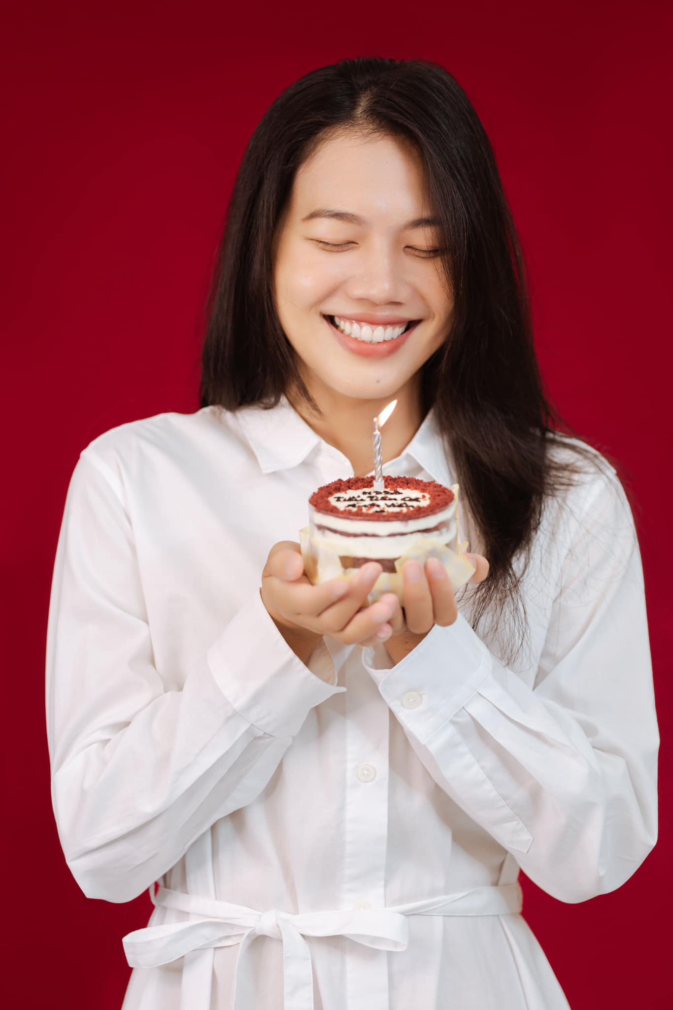 Tiểu tiên cá Ánh Viên xinh đẹp rạng ngời trong ngày sinh nhật tuổi 27 2