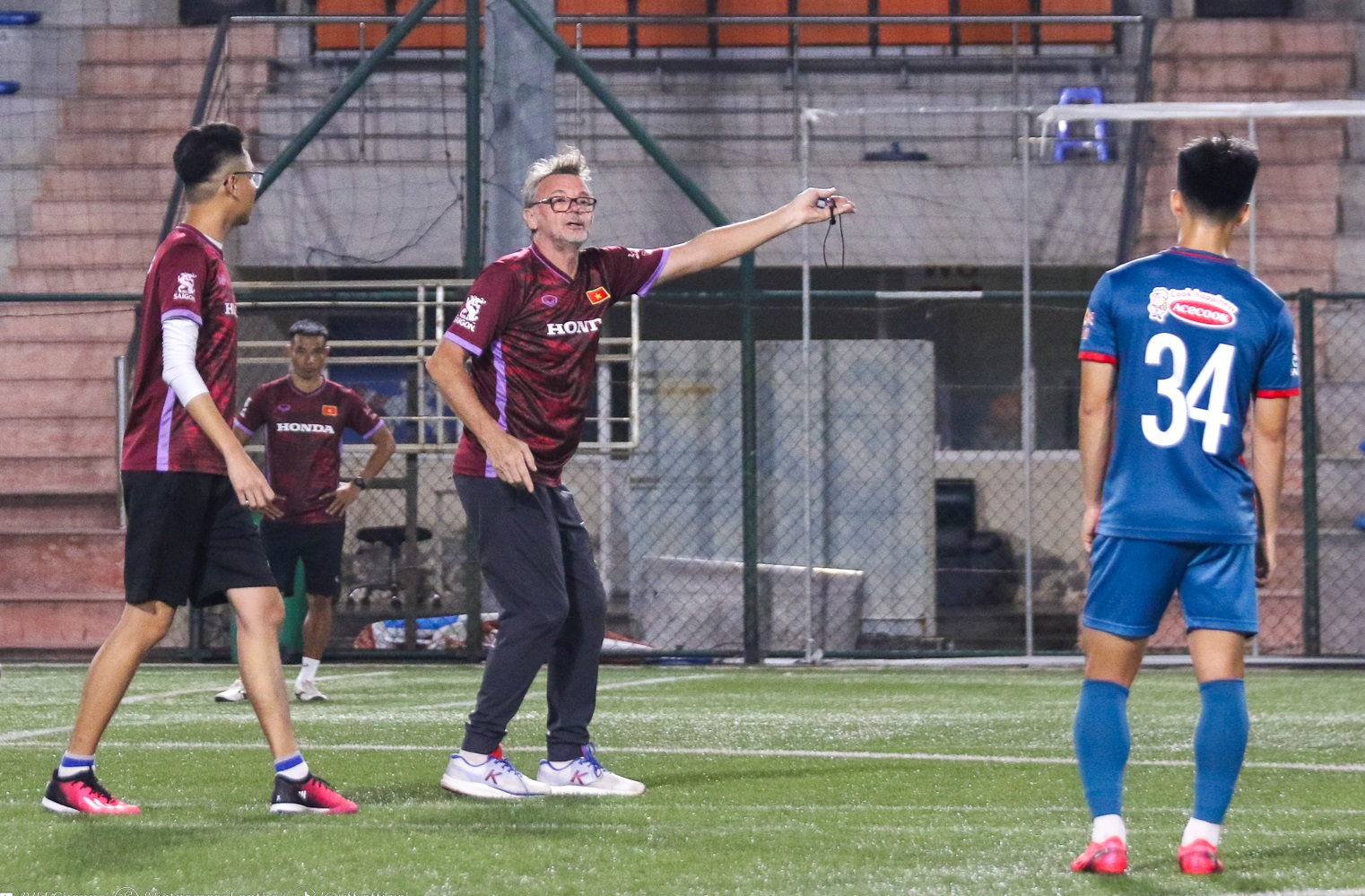 AFC lo ngại đội tuyển Việt Nam gặp khó trước Iraq 1