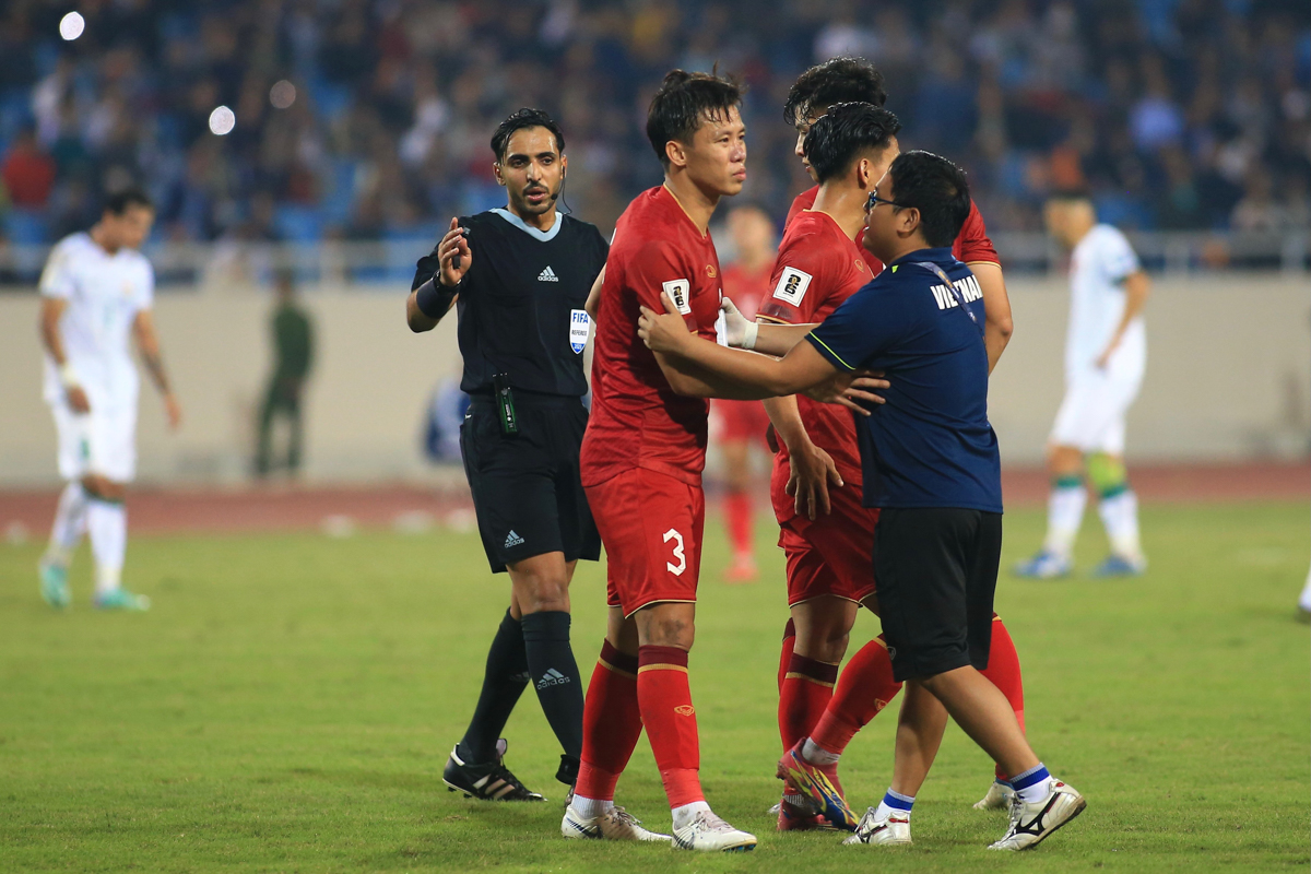 HLV Kim Sang Sik công bố danh sách đấu ĐT Nga, Thái Lan Quế Ngọc Hải trở lại 1