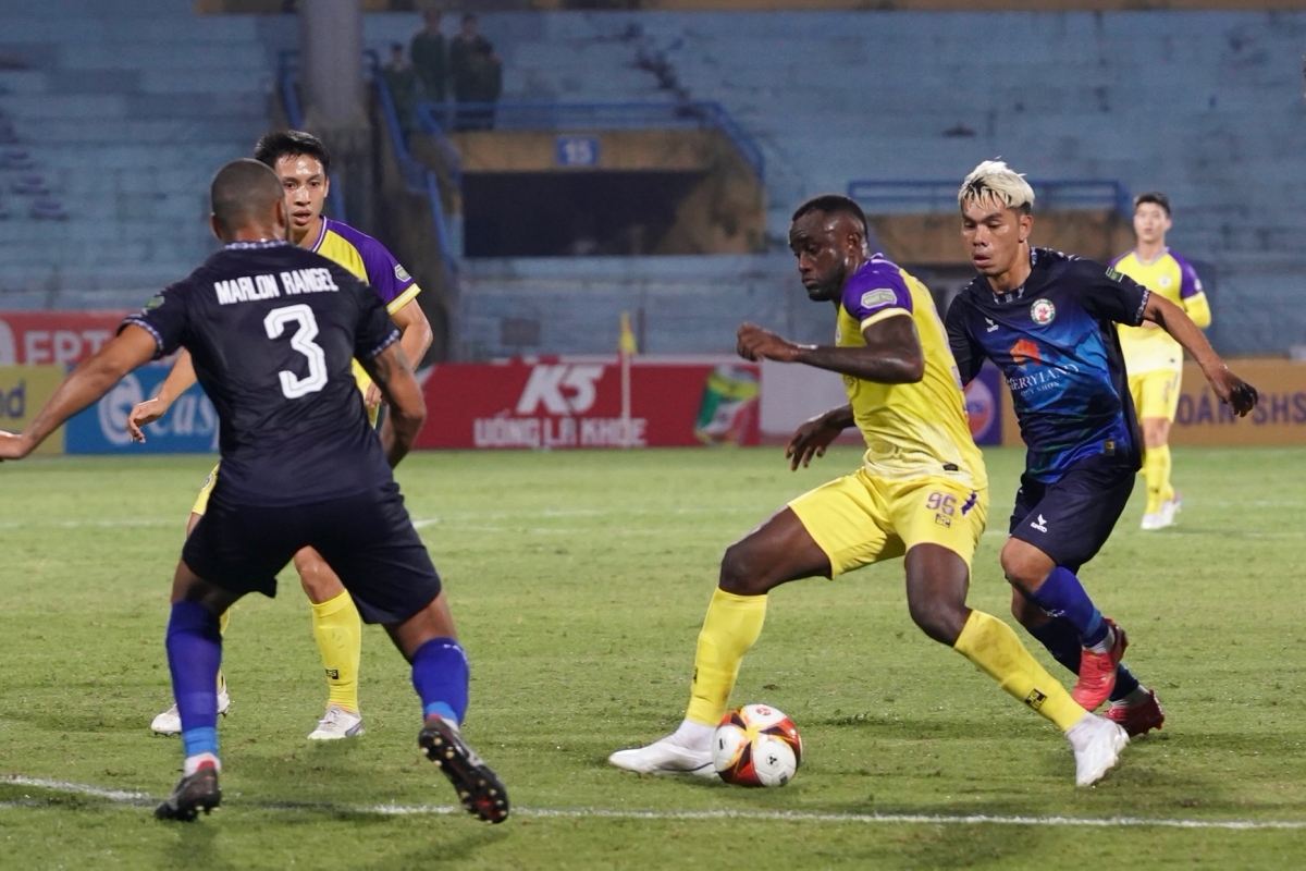 Sau vòng 4 VLeague 20232024 Nỗi buồn của bóng đá Thủ đô 1
