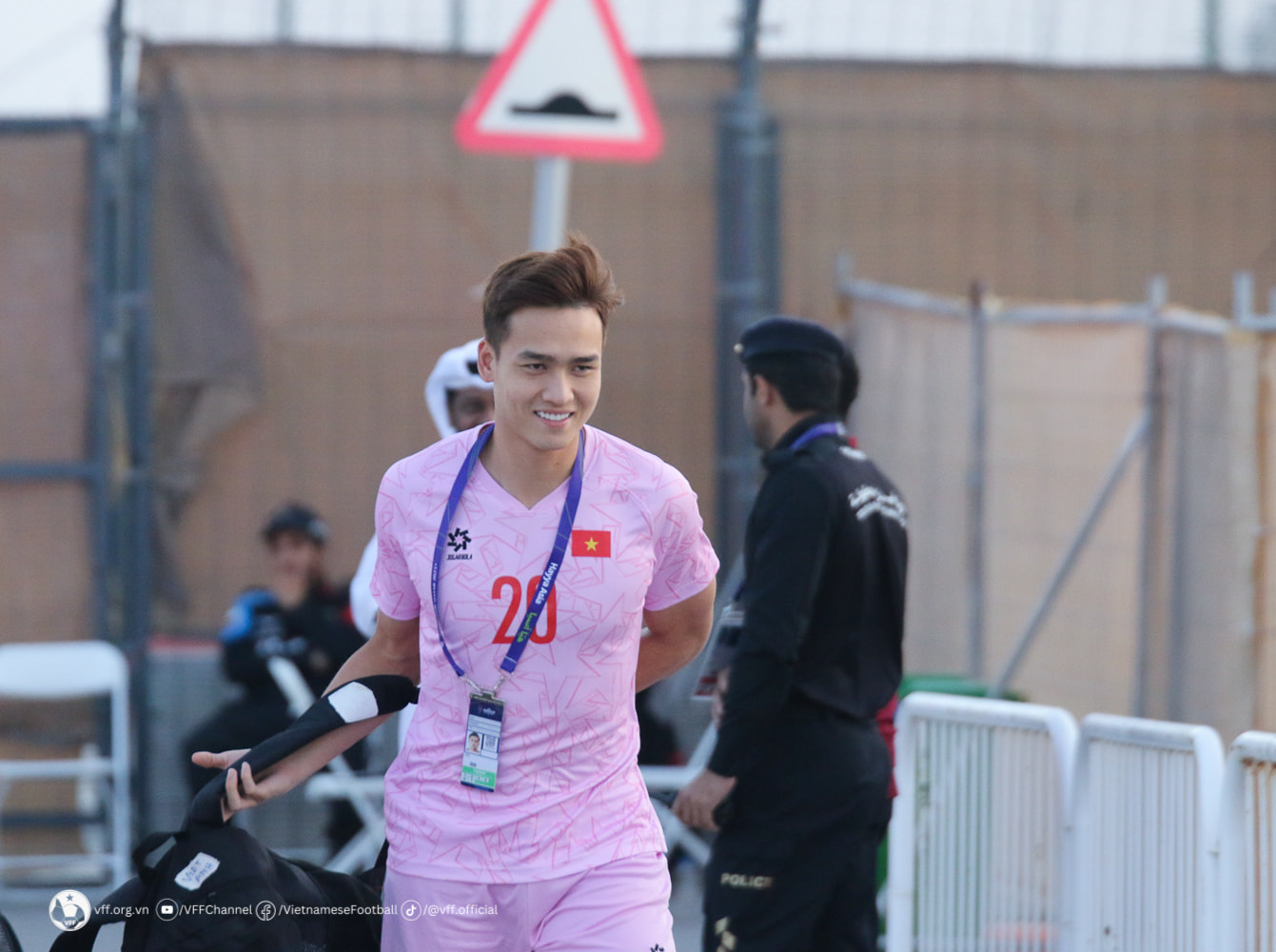 Nguyễn Filip cùng dàn sao ĐT Việt Nam tươi rói trước thềm đấu Indonesia 2 Nguyễn Filip cùng dàn sao ĐT Việt Nam tươi rói trước thềm đấu Indonesia 2