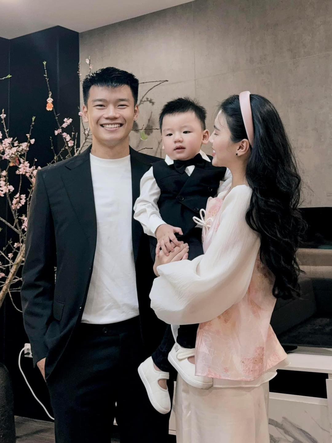 Dàn sao tuyển Việt Nam nô nức đón xuân sang 9