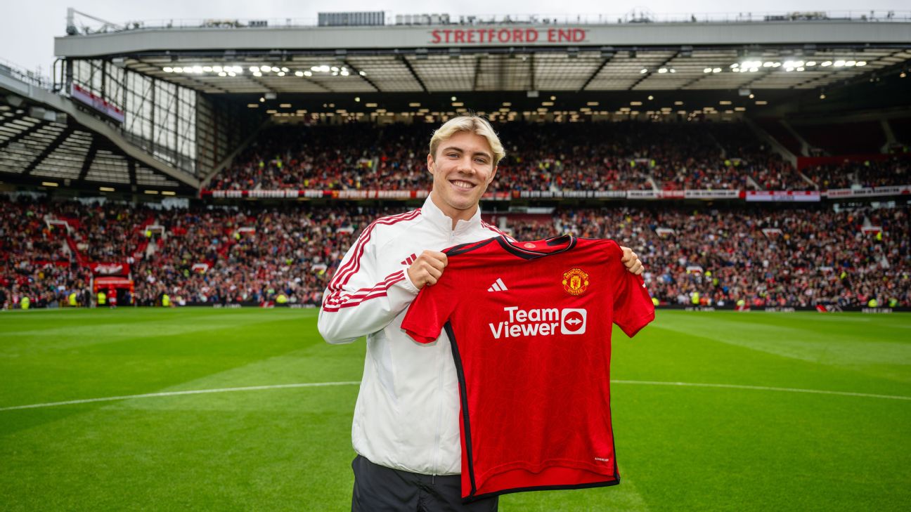 Điều gì đã khiến Rasmus Hojlund thay đổi chóng mặt tới vậy 2