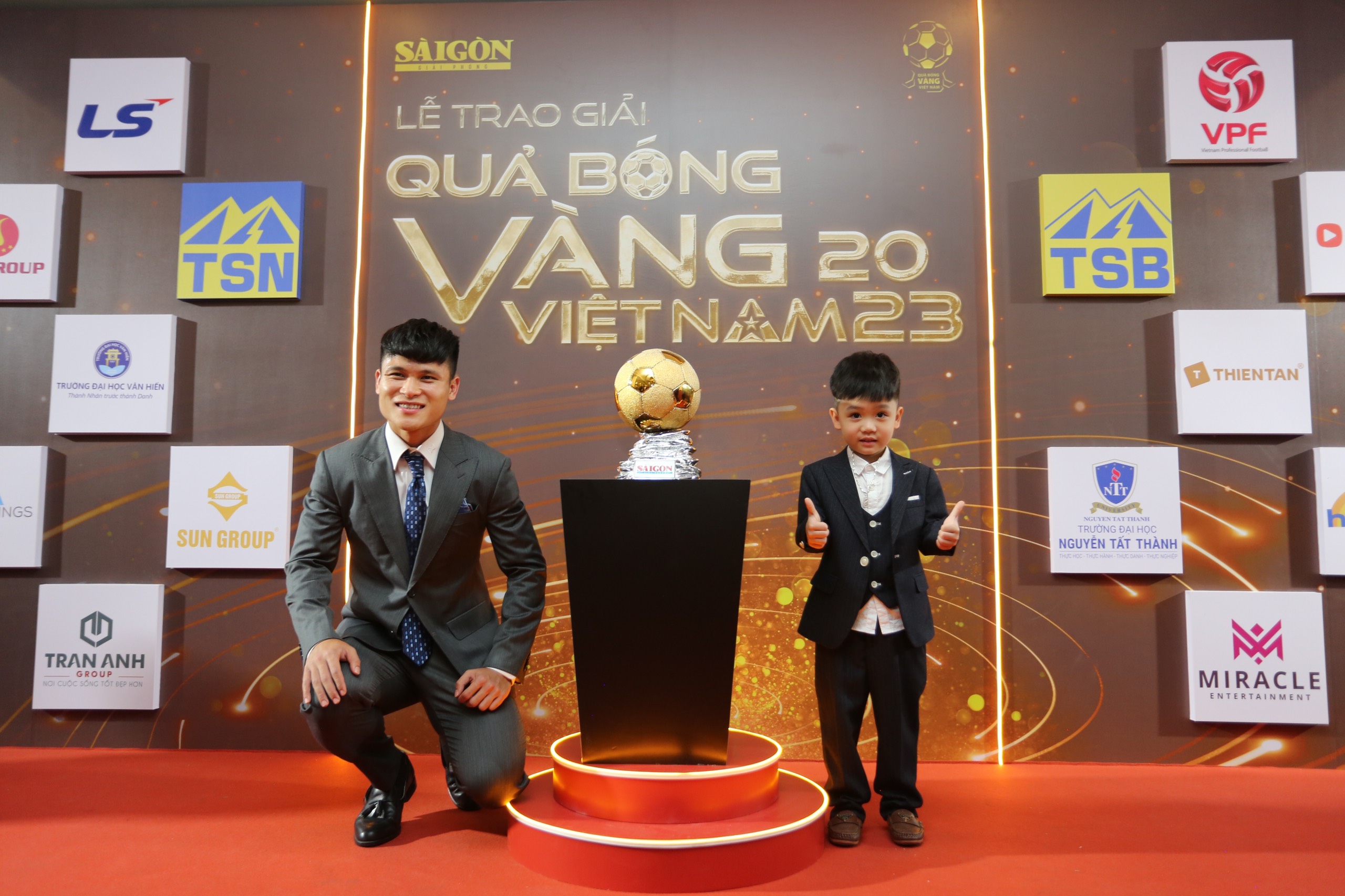 Không thắng giải QBV Việt Nam 2023, Văn Lâm vẫn hãnh diện vì một điều 4 Không thắng giải QBV Việt Nam 2023, Văn Lâm vẫn hãnh diện vì một điều 4