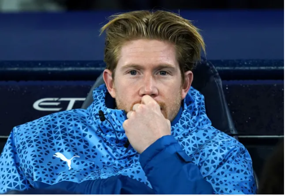 Kevin de Bruyne khong da mot phut nao truoc Brentford