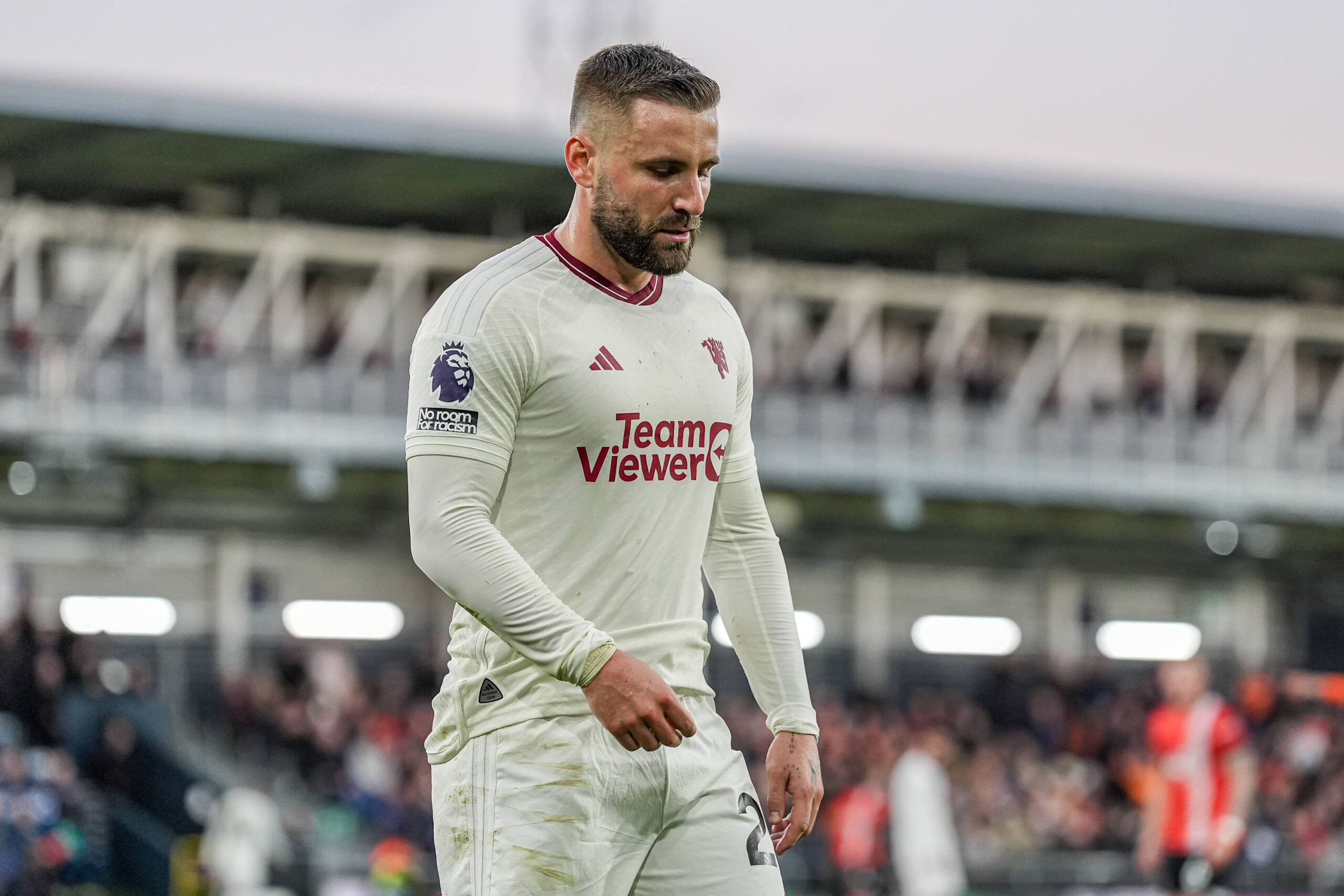 Luke-Shaw-Injured-Manchester-United-Luton-Town-scaled Luke-Shaw-Injured-Manchester-United-Luton-Town-scaled