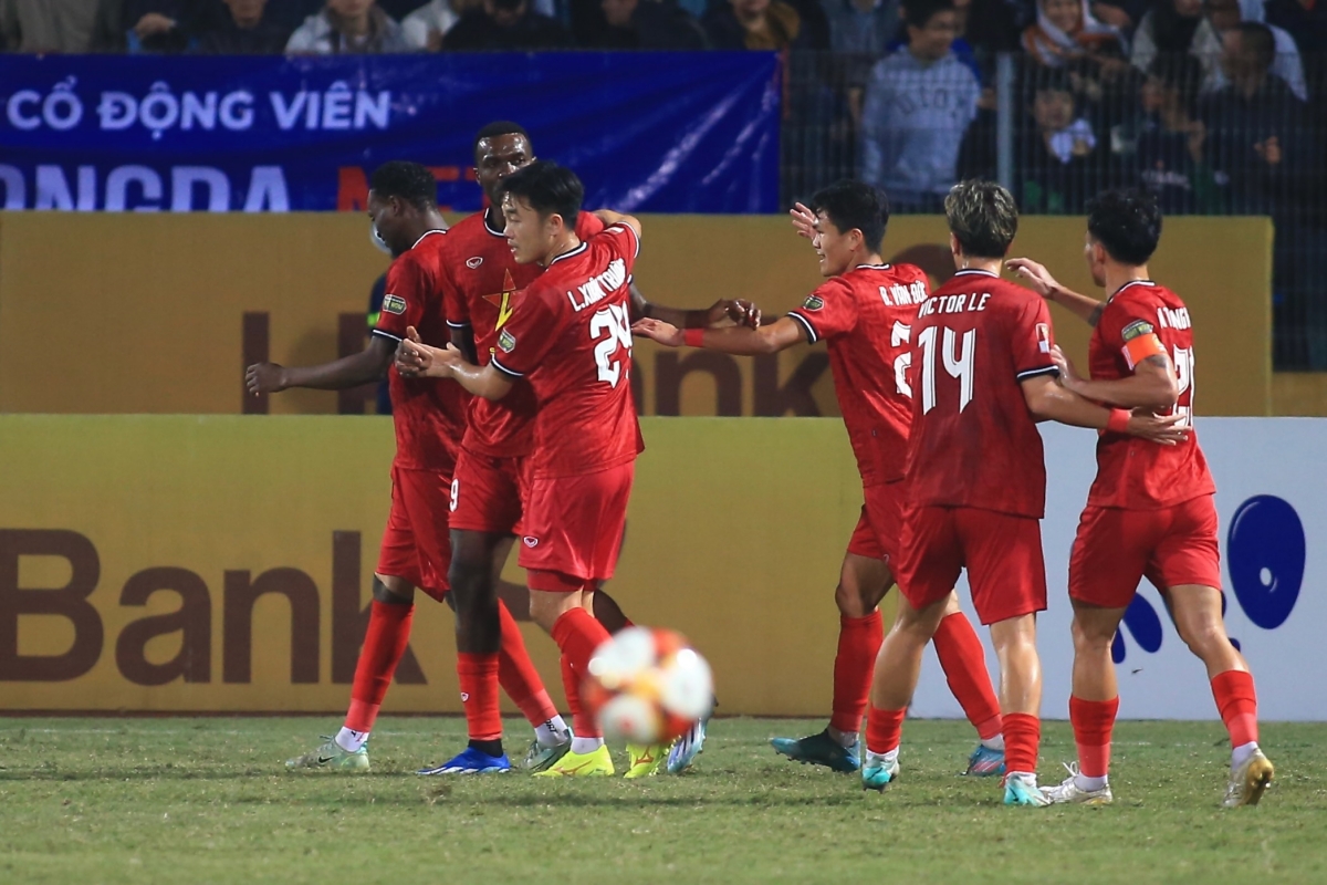 Màn ra mắt của Xuân Trường trong màu áo Hà Tĩnh 5