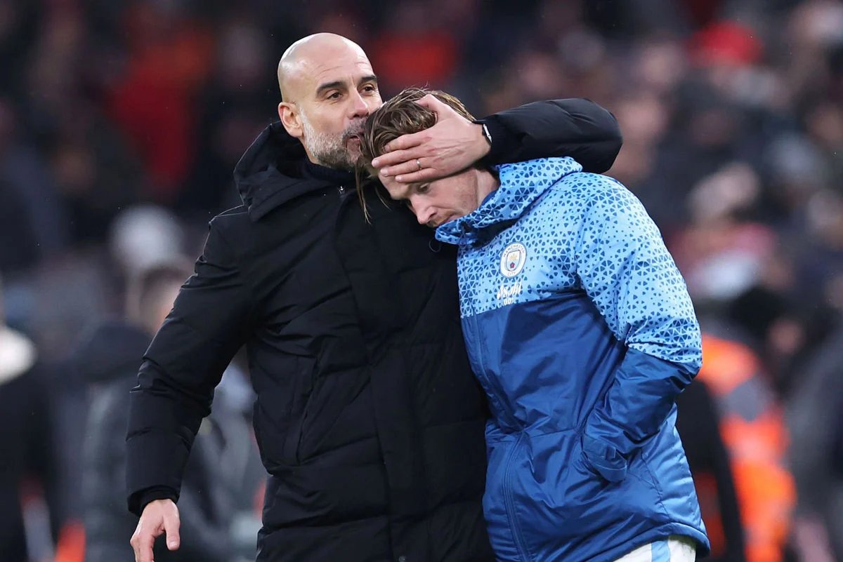 Khiến De Bruyne bực tức nhưng Pep đã cứu được 1 điểm cho Man City như thế nào 17