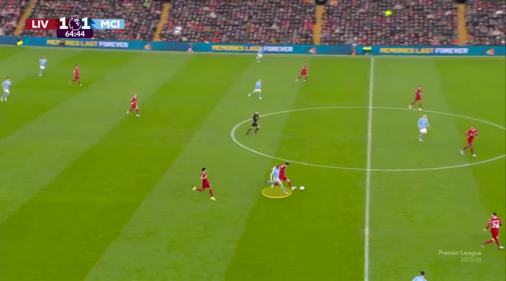 Khiến De Bruyne bực tức nhưng Pep đã cứu được 1 điểm cho Man City như thế nào 7