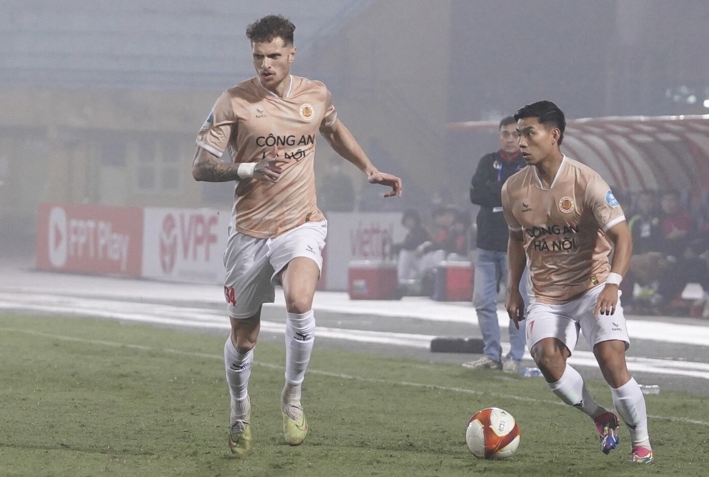 Văn Thanh dính chấn thương trước ngày lên tập trung ĐT Việt Nam 1