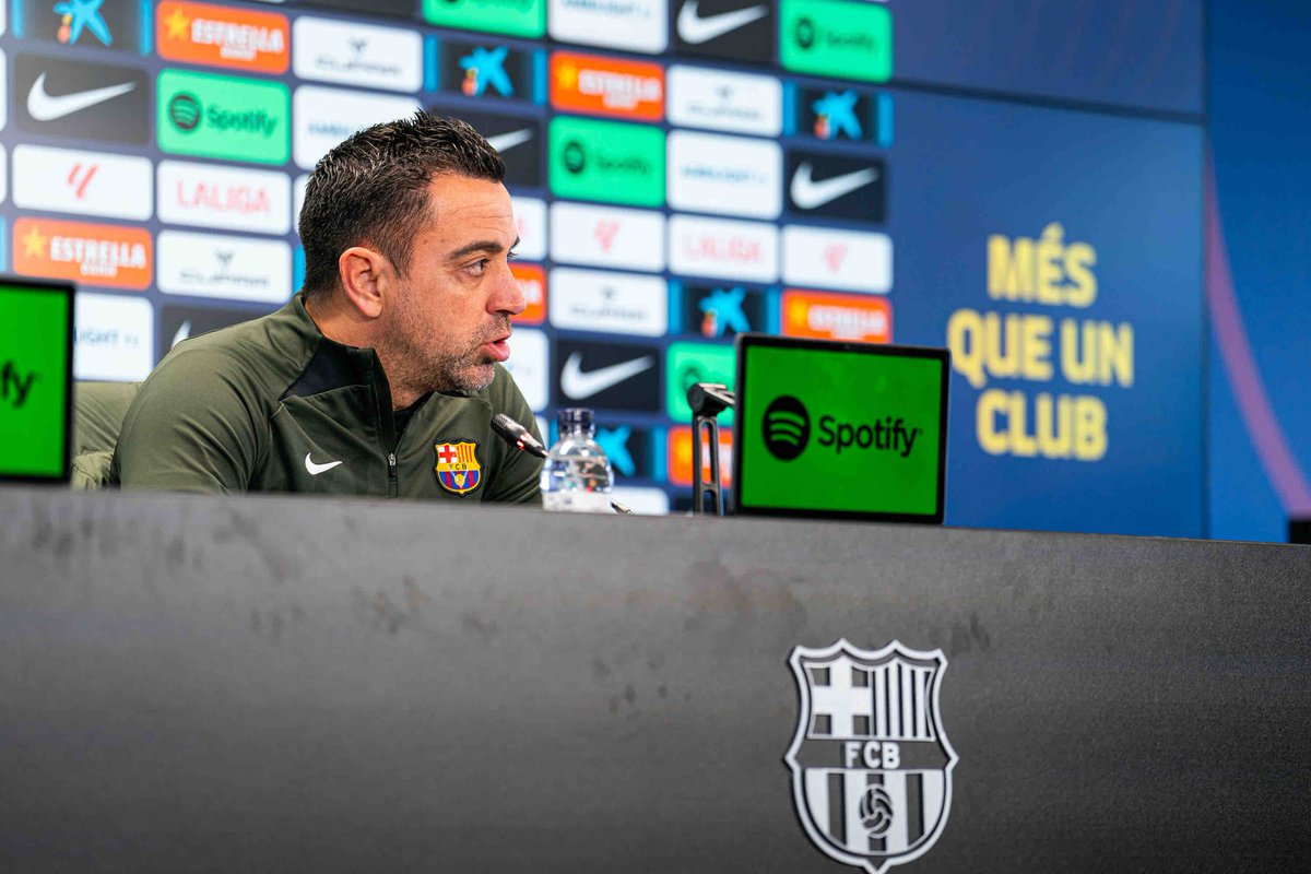 Barca sa thải Xavi Khi chữ tiền trở thành trò đùa 3 Barca sa thải Xavi Khi chữ tiền trở thành trò đùa 3