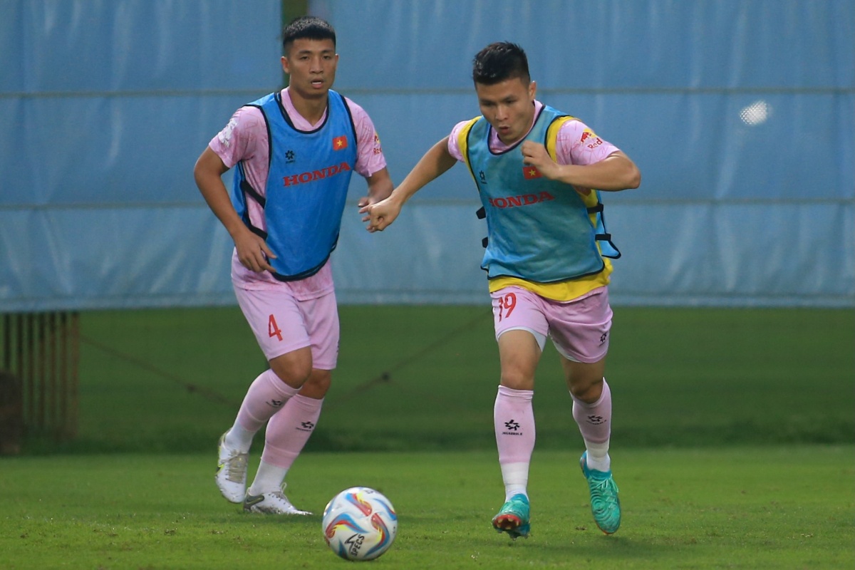 Tuyển Việt Nam tập bài độc, sẵn sàng đối phó Indonesia 4