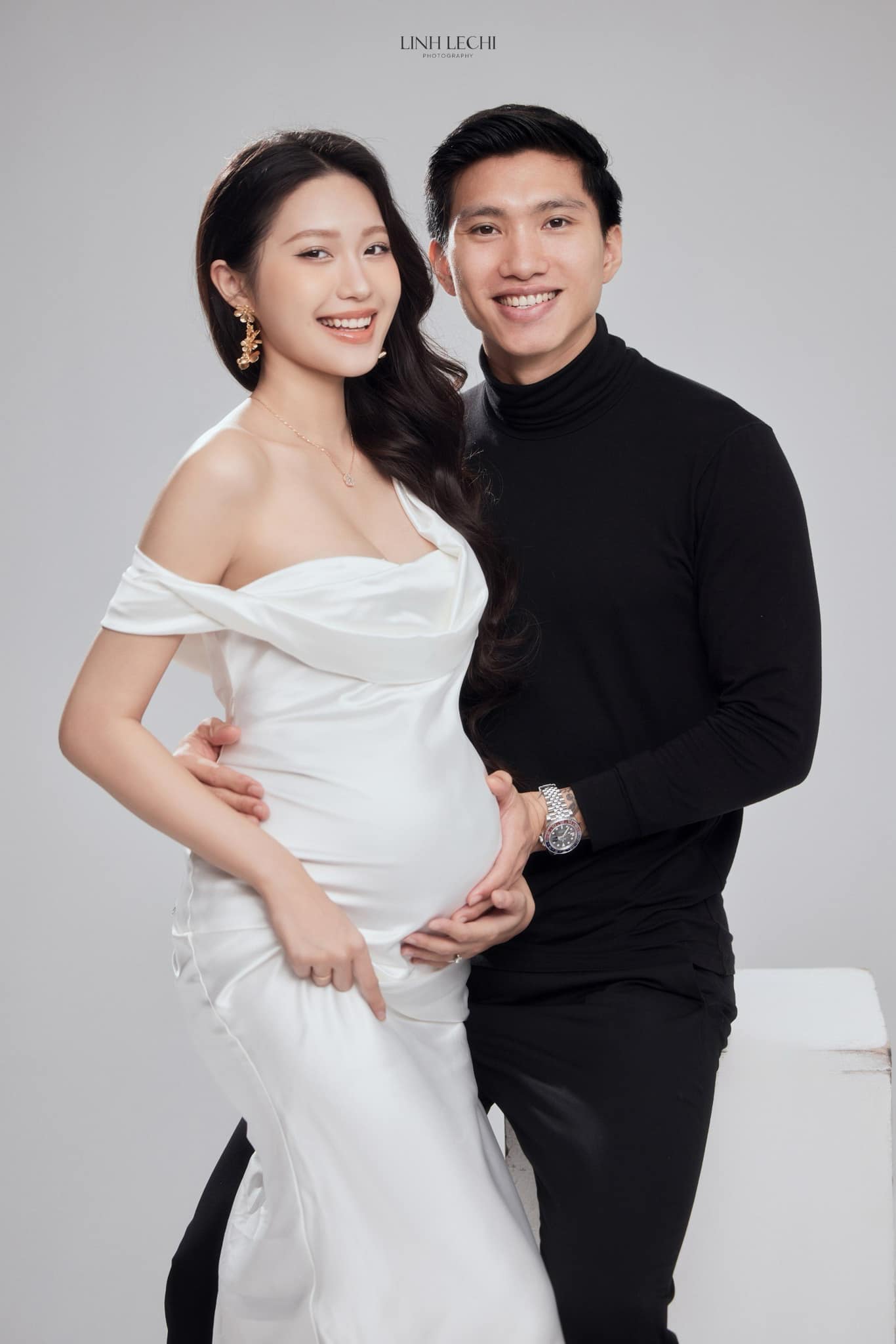 Văn Hậu cùng vợ Doãn Hải My khoe săn rồng vàng thành công 4 Văn Hậu cùng vợ Doãn Hải My khoe săn rồng vàng thành công 4