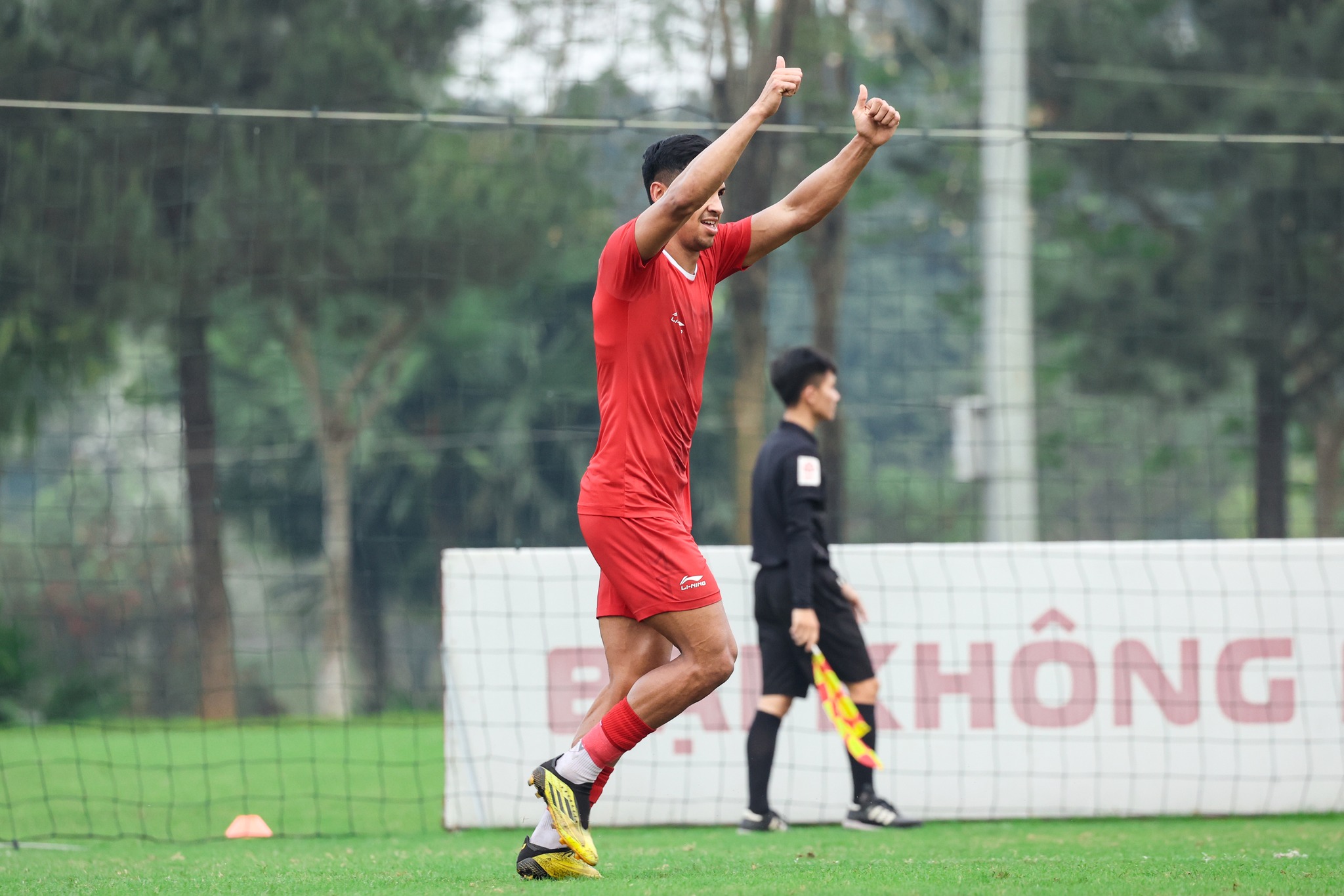 CLB Hà Nội thua đậm Thể Công Viettel trước ngày V-League trở lại 1