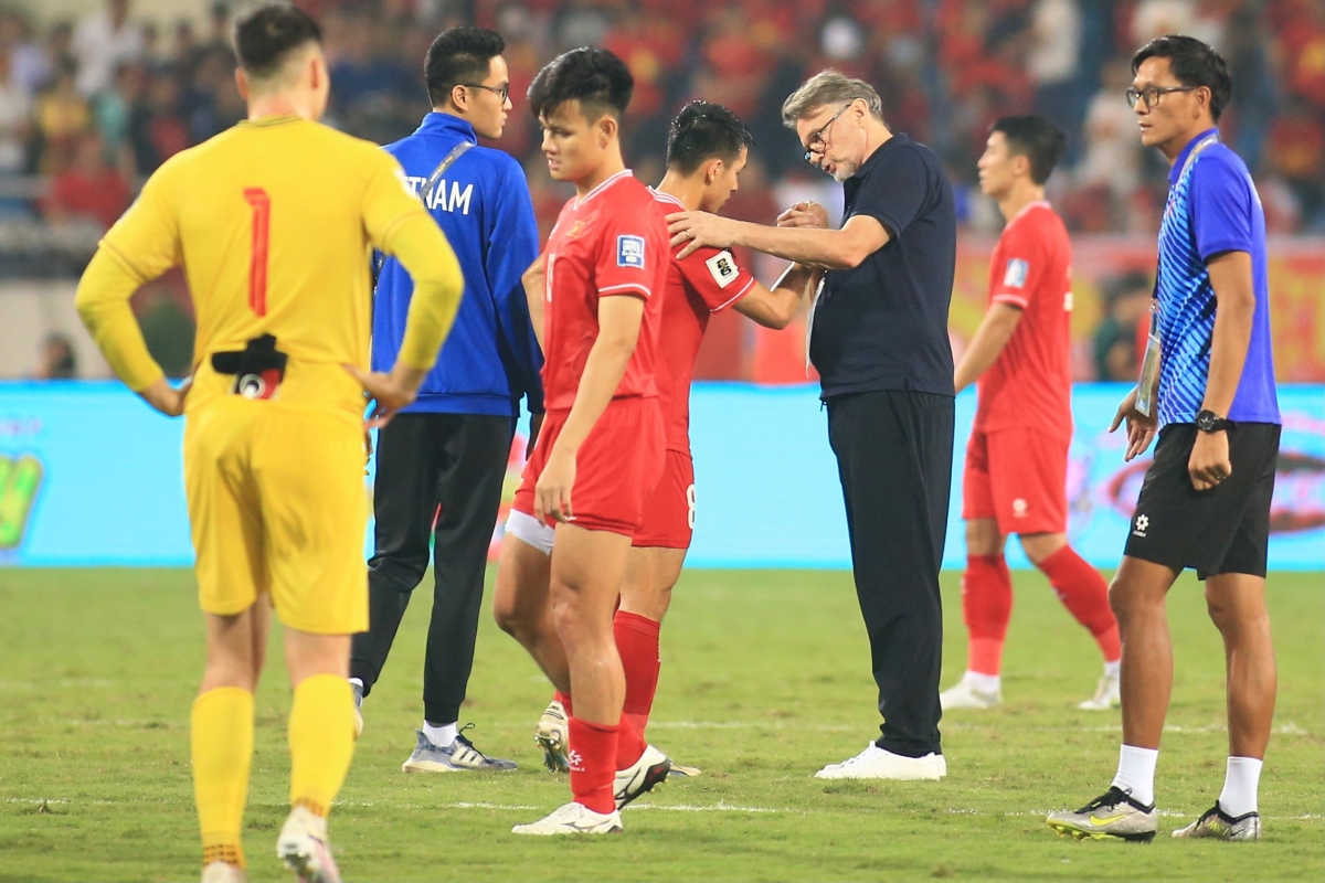 Philippe Troussier rời ghế HLV trưởng ĐT Việt Nam Giọt nước tràn ly 2