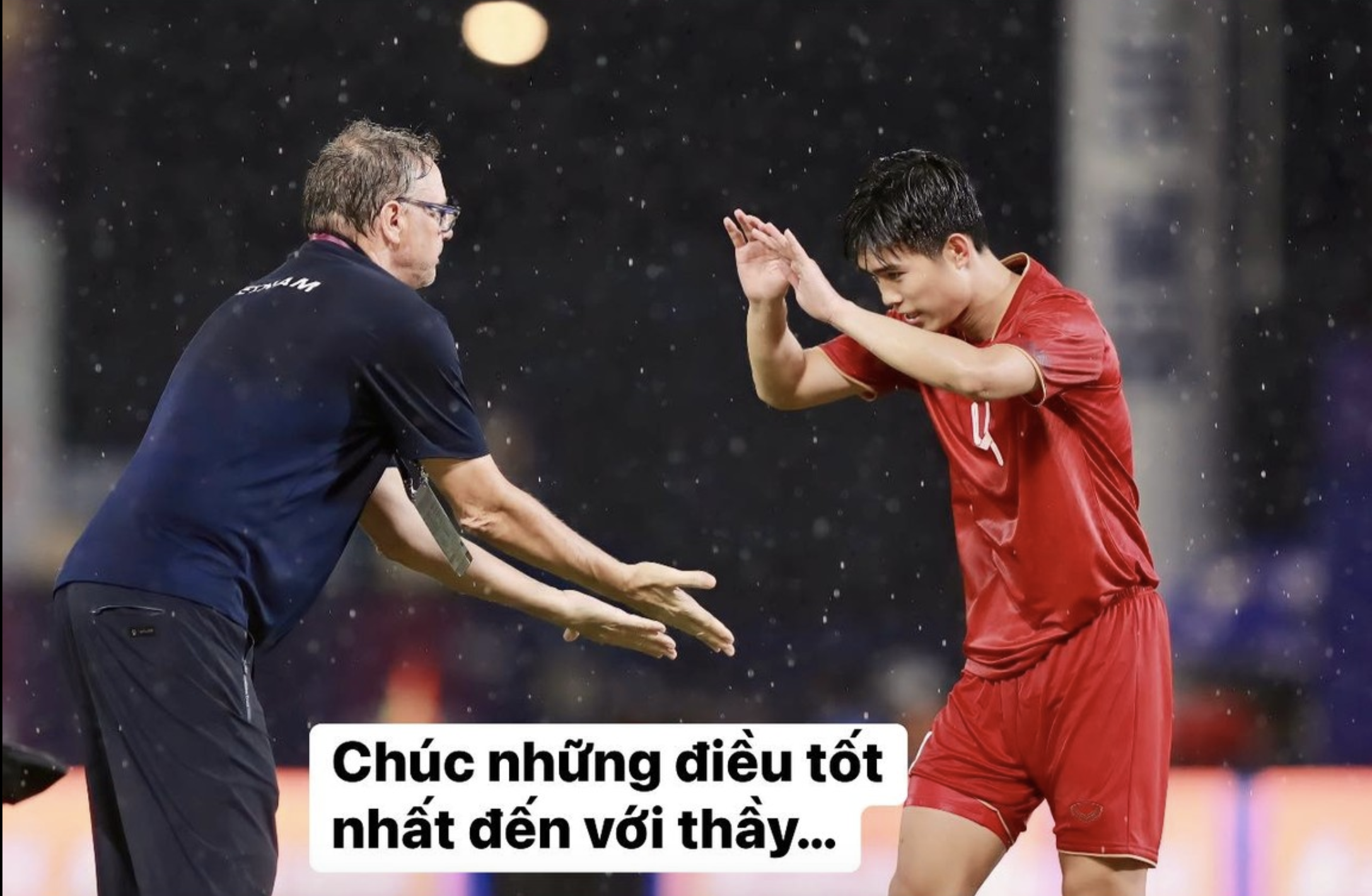 Quế Ngọc Hải và dàn sao ĐT Việt Nam chia tay HLV Troussier 4