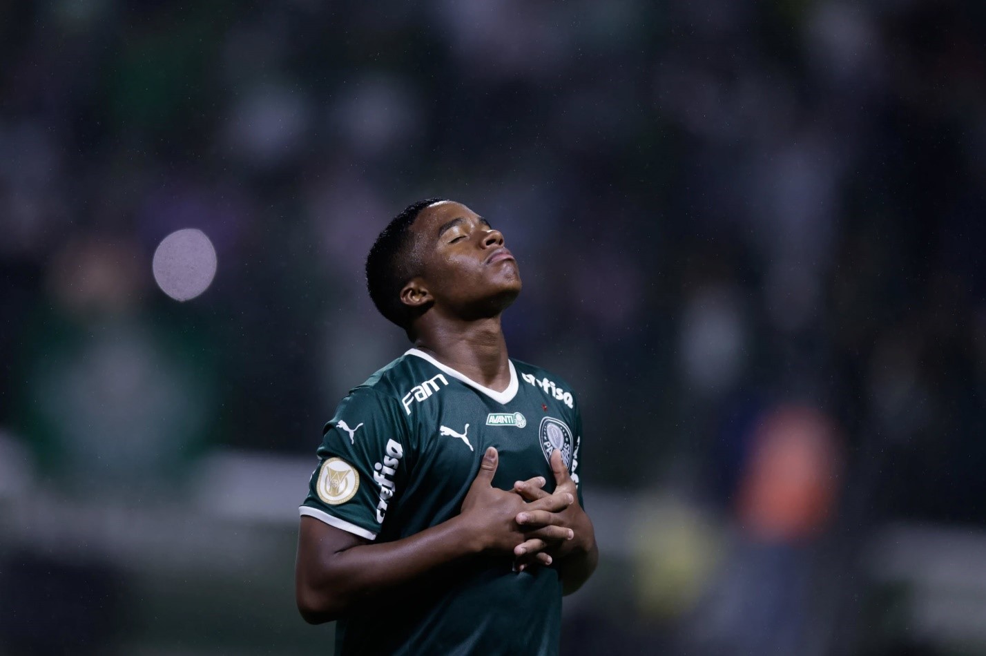 Endrick sent his brother "We were not born in luxury, we were born in football" 3 Endrick sent his brother "We were not born in luxury, we were born in football" 3