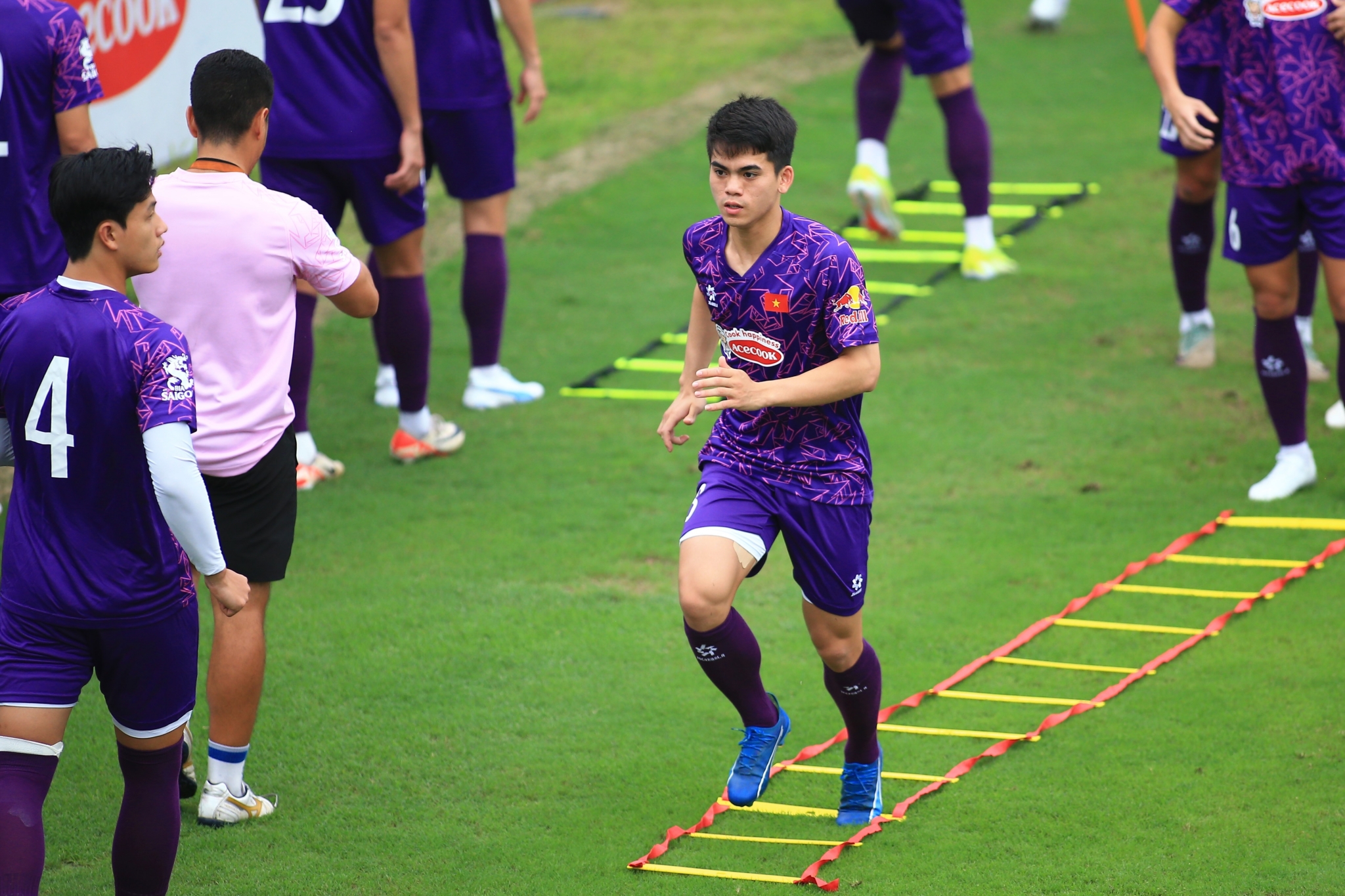 U23 Việt Nam có đầy đủ lực lượng, nhận quà trước thềm U23 châu Á 8