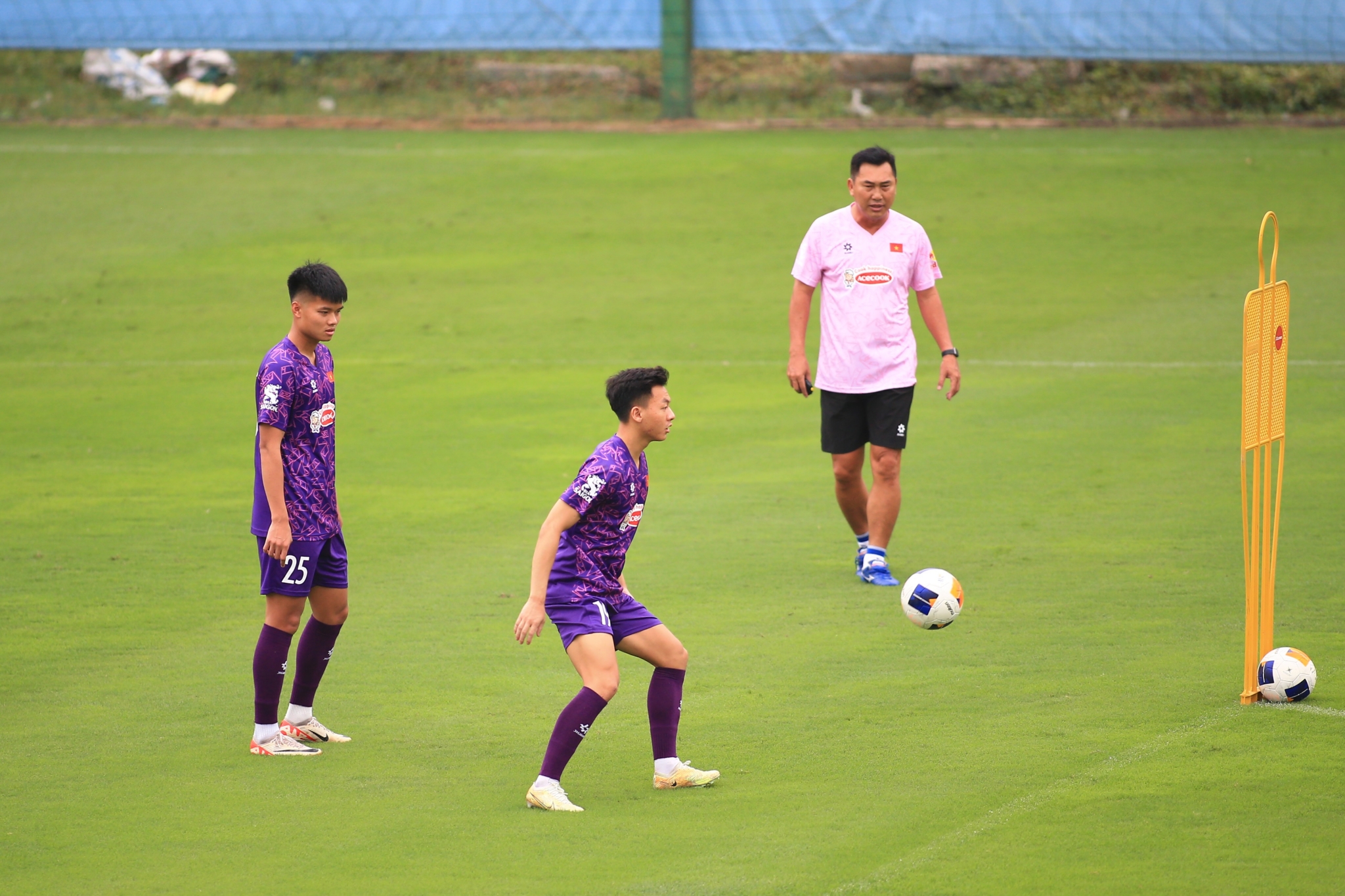 U23 Việt Nam có đầy đủ lực lượng, nhận quà trước thềm U23 châu Á 14