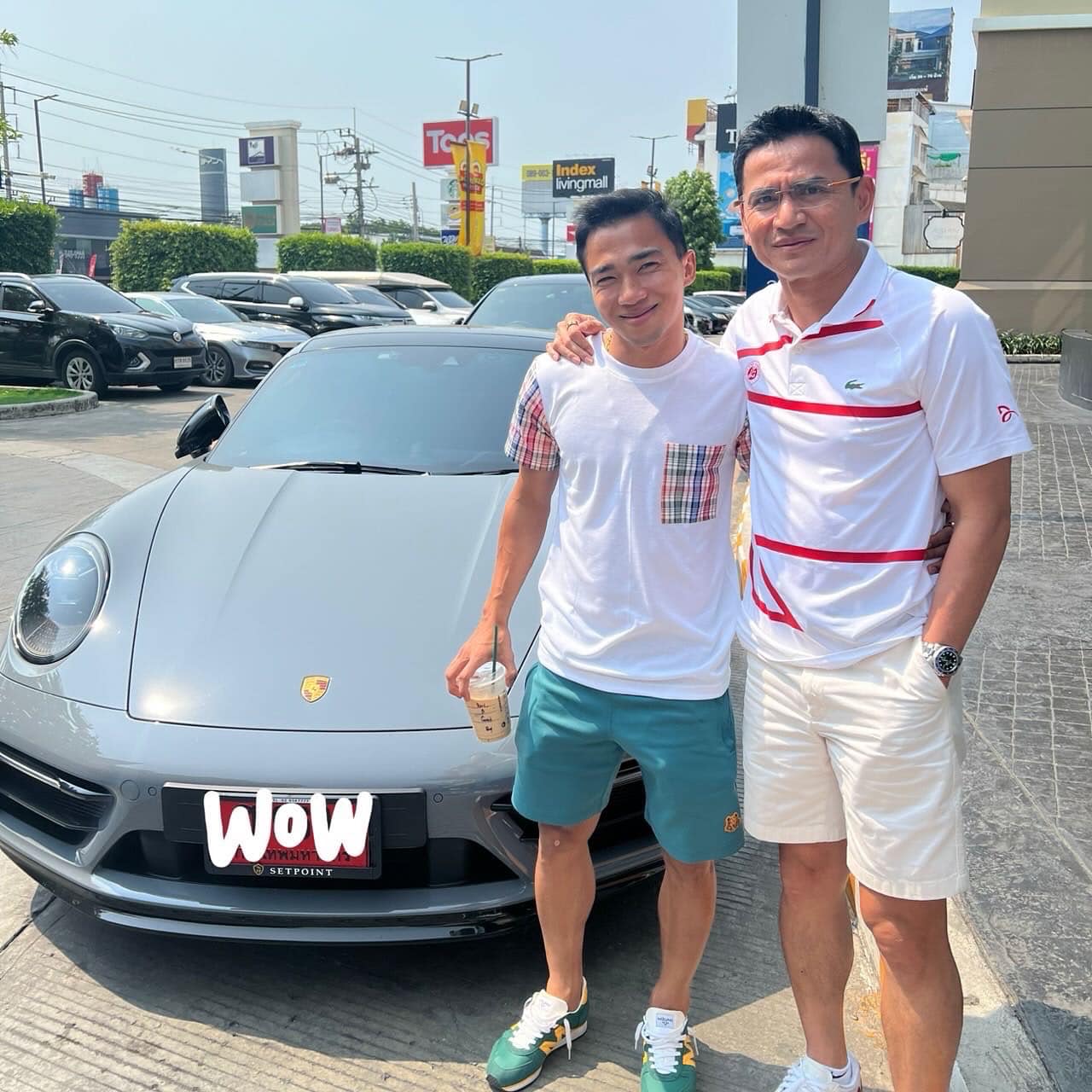 HLV Kiatisuk khiến CĐV CAHN phấn khích khi gặp gỡ Chanathip 3 HLV Kiatisuk khiến CĐV CAHN phấn khích khi gặp gỡ Chanathip 3