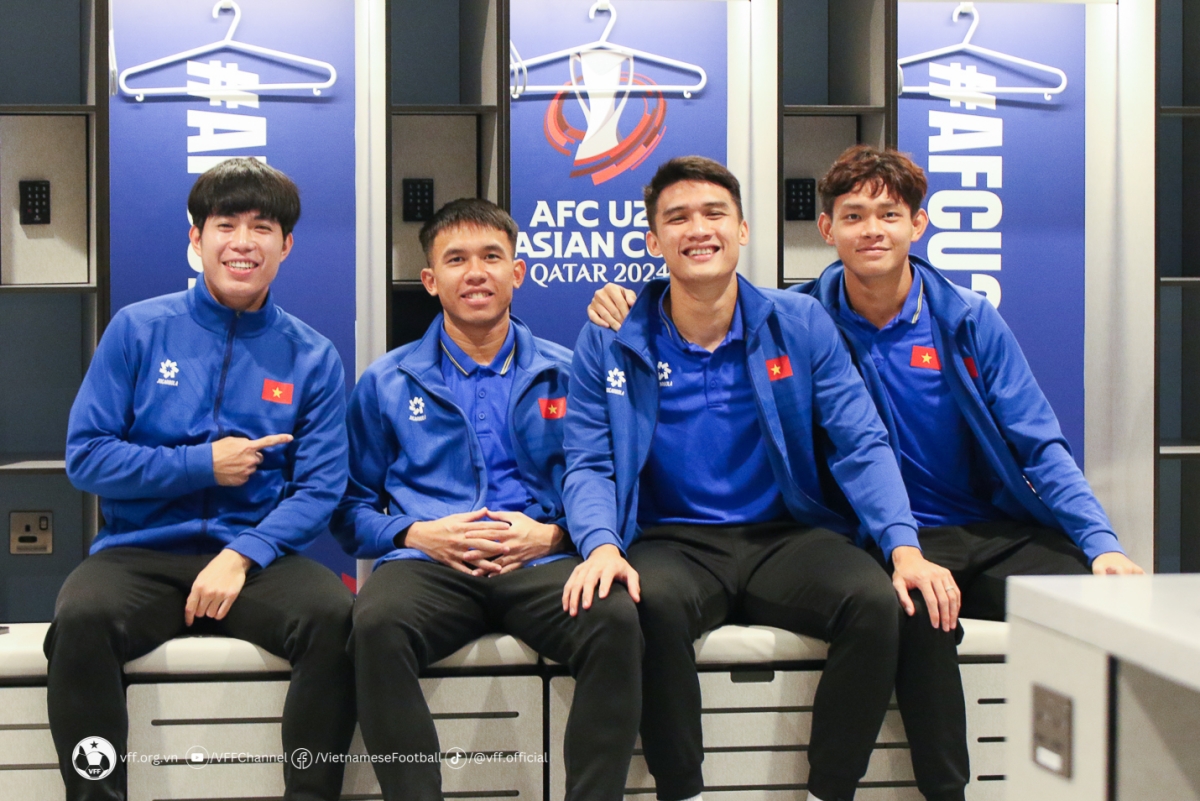 ĐT U23 Việt Nam thoải mái tham quan SVĐ Al Janoub 2 ĐT U23 Việt Nam thoải mái tham quan SVĐ Al Janoub 2