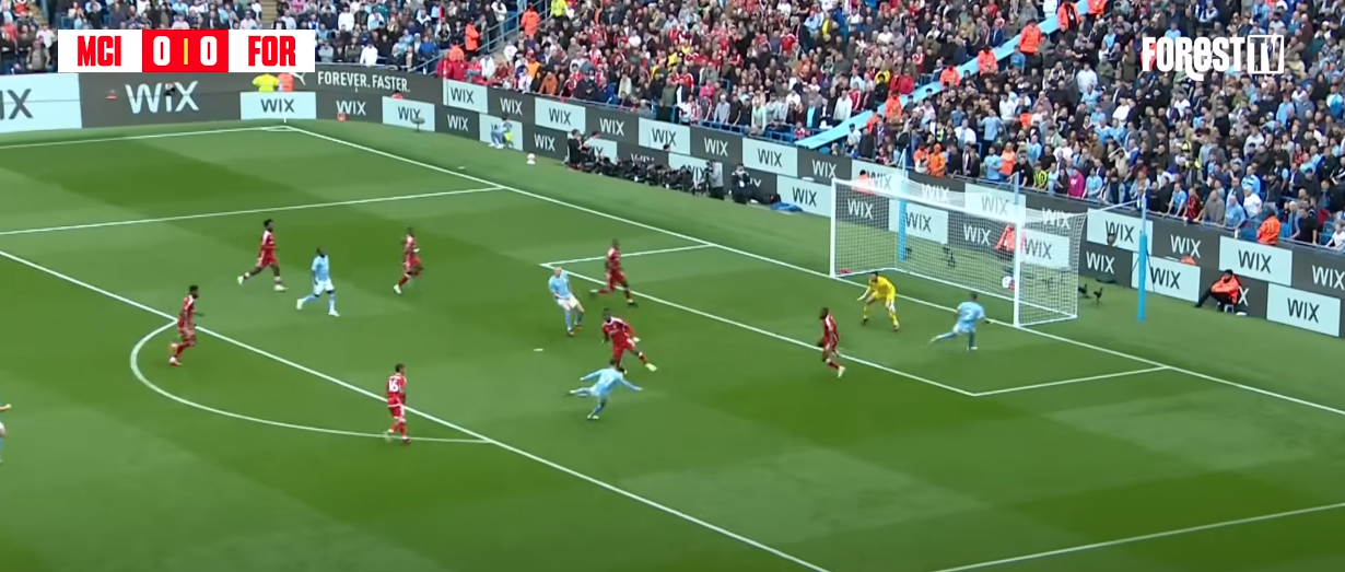 Khi Foden đã luyện cú sút của mình đạt tới cảnh giới hoàn hảo 15 Khi Foden đã luyện cú sút của mình đạt tới cảnh giới hoàn hảo 15