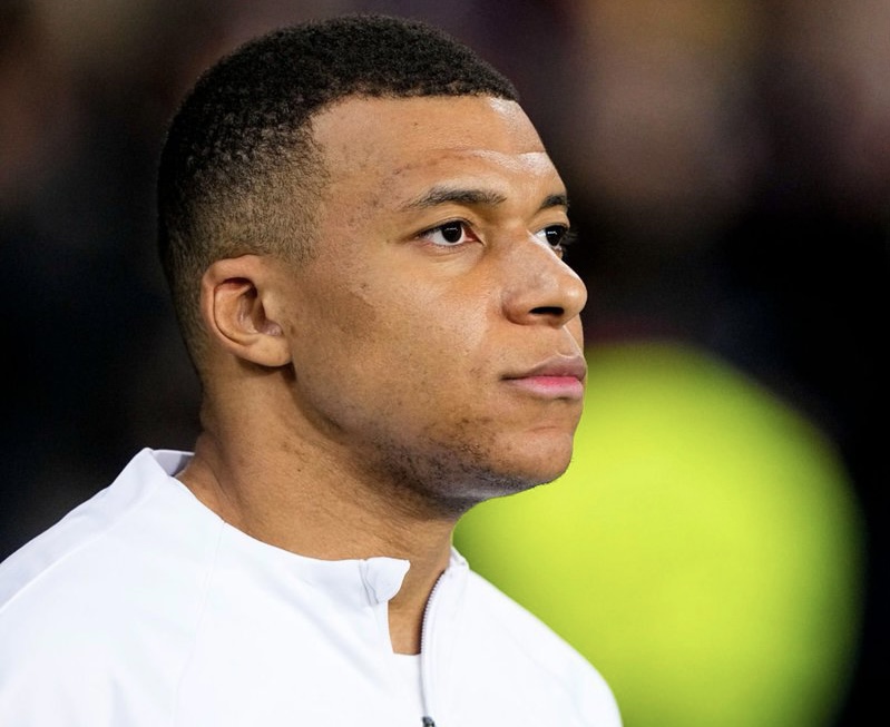 Kylian Mbappe vs Barcelona Thuốc đắng dã tật 1
