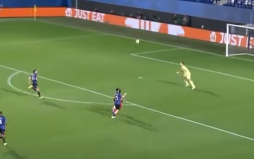 Peter Crouch chỉ trích Mohamed Salah 2