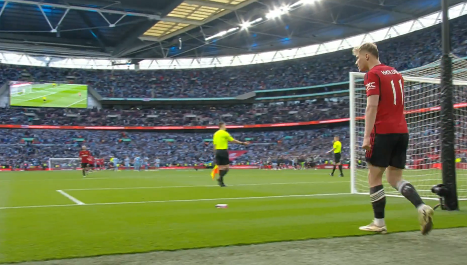 Cầu thủ MU bỏ rơi Rasmus Hojlund 2 Cầu thủ MU bỏ rơi Rasmus Hojlund 2