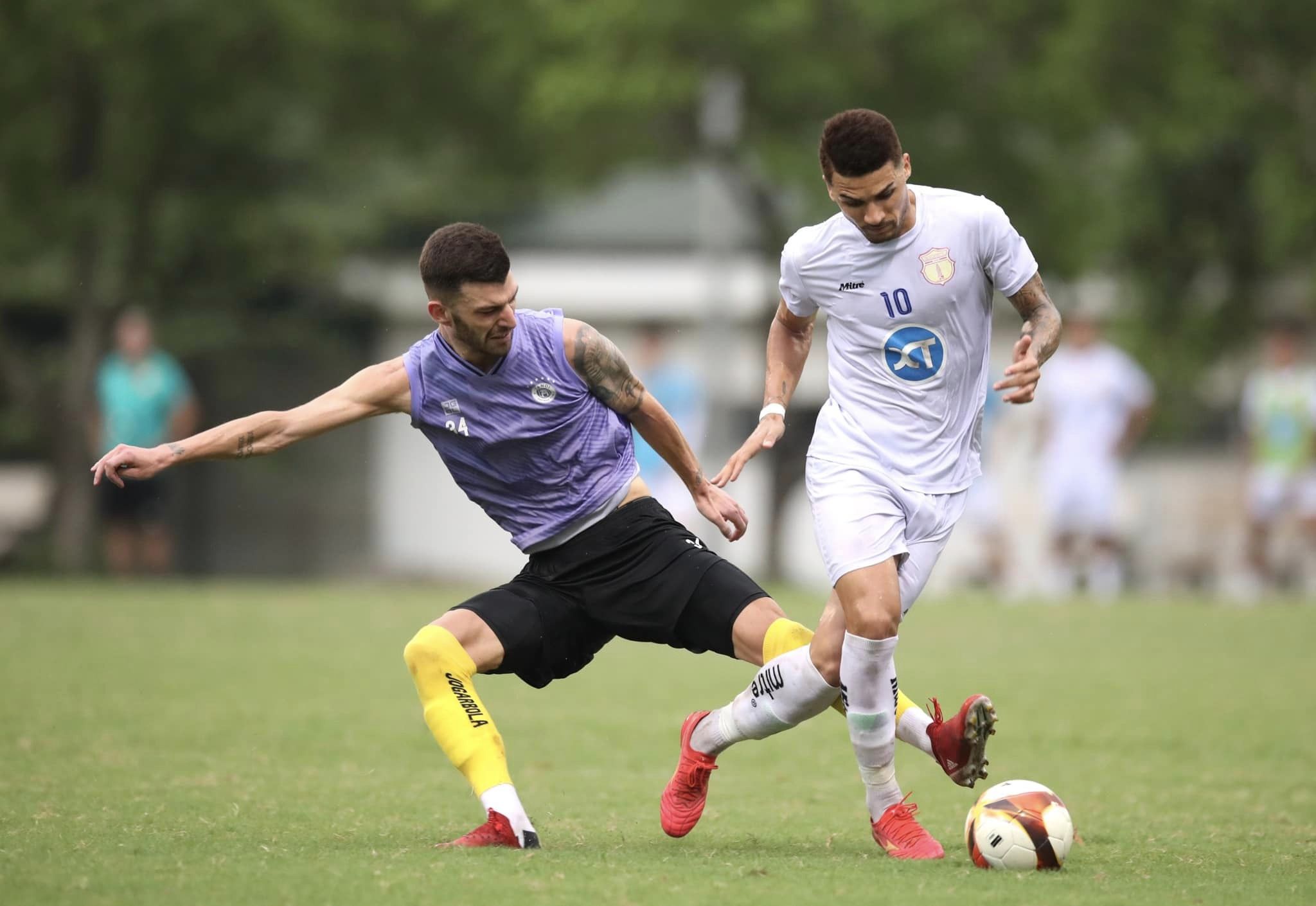 CLB Nam dinh gianh chien thang 4-1 truoc Han Noi o tran giao huu