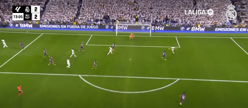 Lucas Vazquez và màn trình diễn kinh điển của một vai phụ 6 Lucas Vazquez và màn trình diễn kinh điển của một vai phụ 6