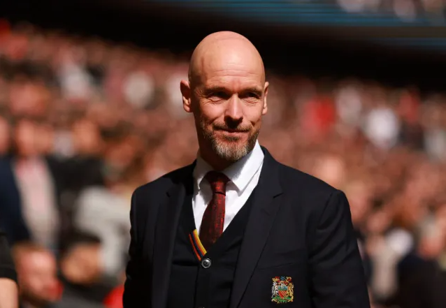 HLV Ten Hag mong fan MU hãy kiên nhẫn với các cầu thủ 1 HLV Ten Hag mong fan MU hãy kiên nhẫn với các cầu thủ 1