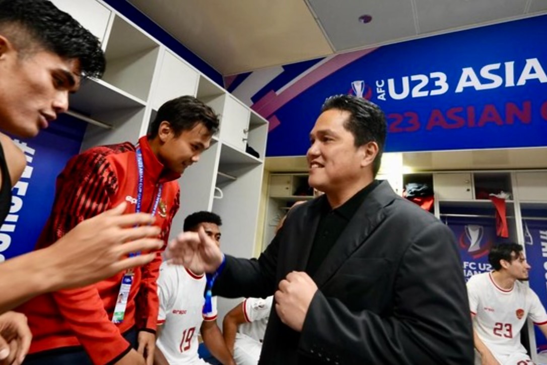 Chủ tịch Erick Thohir động viên các cầu thủ U23 Indonesia Chu tich Erick Thohir dong vien cac cau thu U23 Indonesia