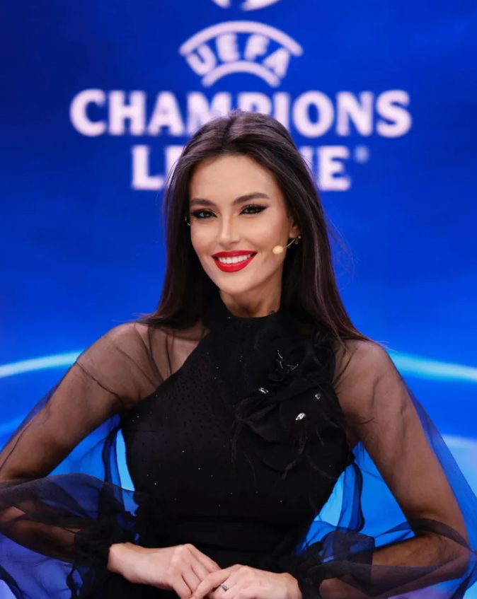 Nhan sắc người dẫn chương trình đẹp nhất Champions League 9