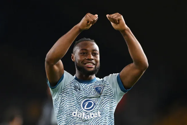 Antoine Semenyo co the ra san truoc Arsenal tai Emirates