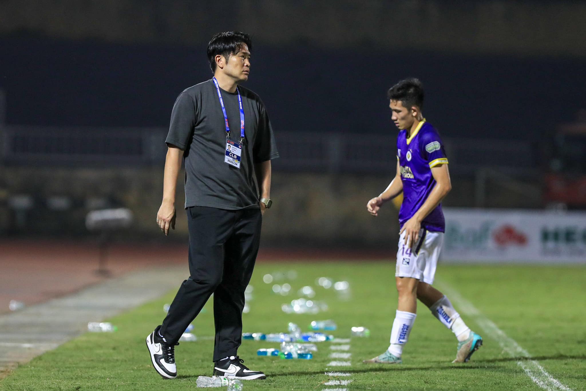 CLB Hà Nội tại V-League 20232024 Chậm nhưng chắc 2