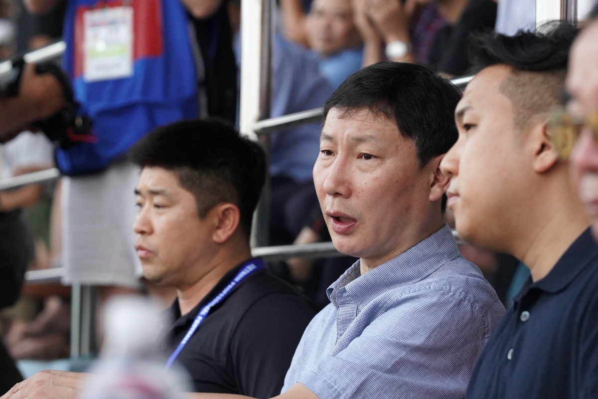 Rafaelson chiếm trọn spotlight trong ngày HLV Kim Sang Sik dự khán 1